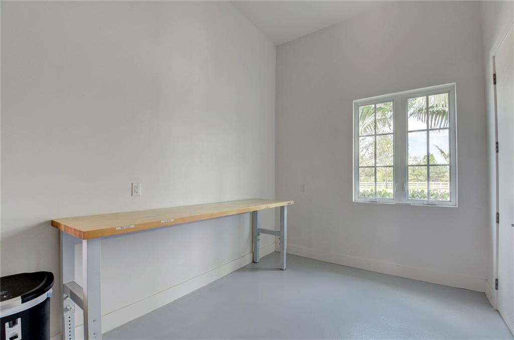 Acreage & Unrec - Residential