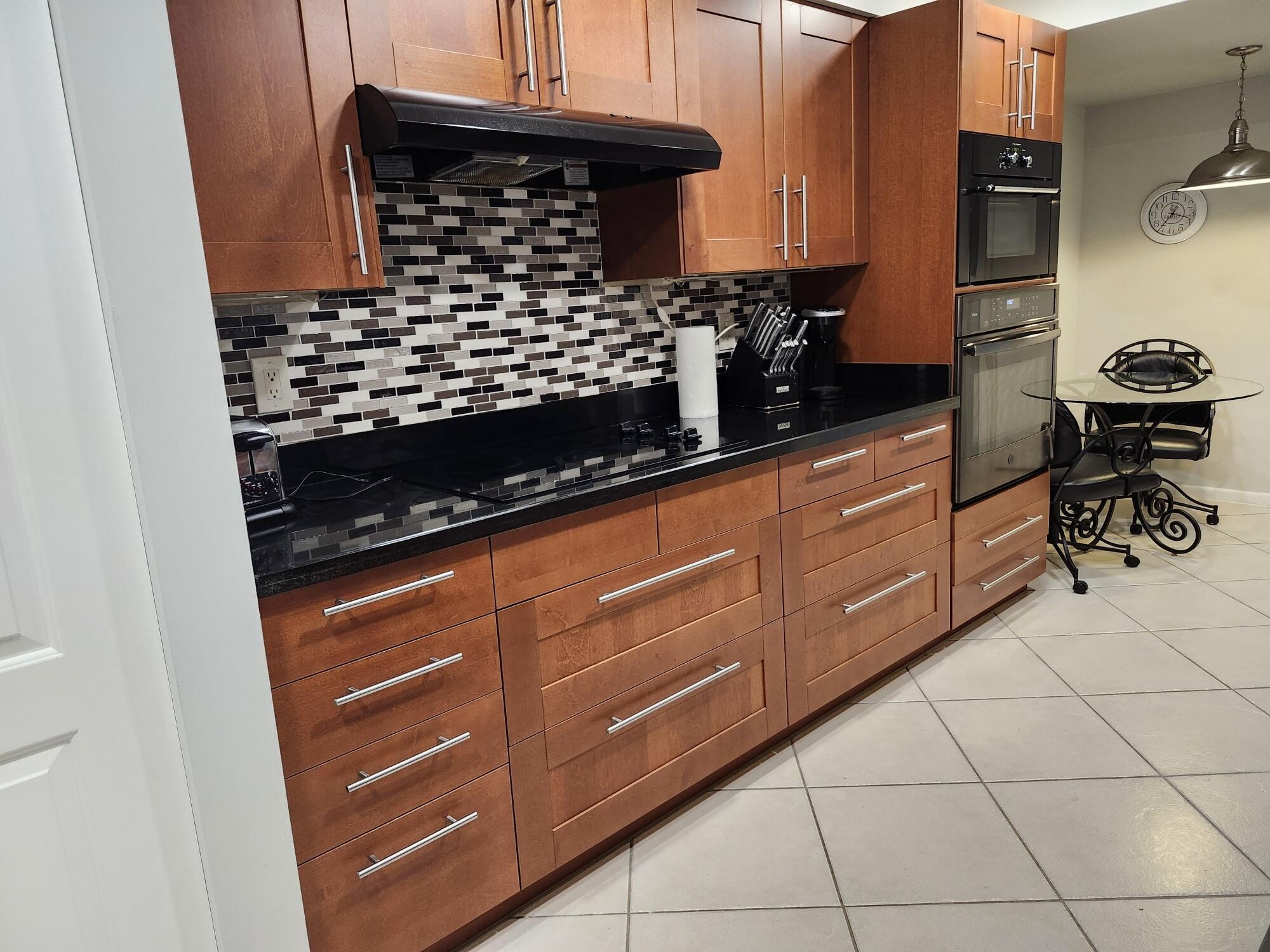 LAVERS DELRAY RACQUET CLUB CONDO - Residential Lease
