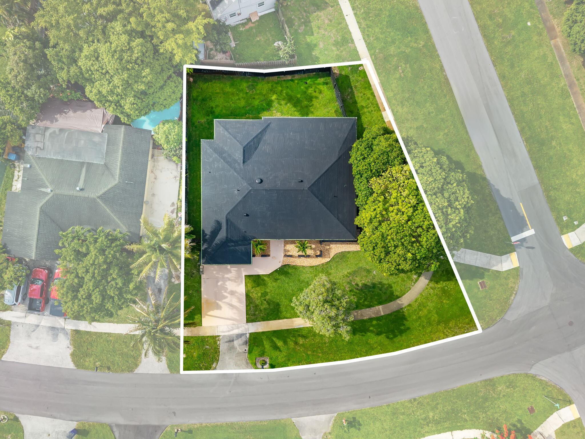 PALM BEACH COLONY SEC 2 - Residential Lease