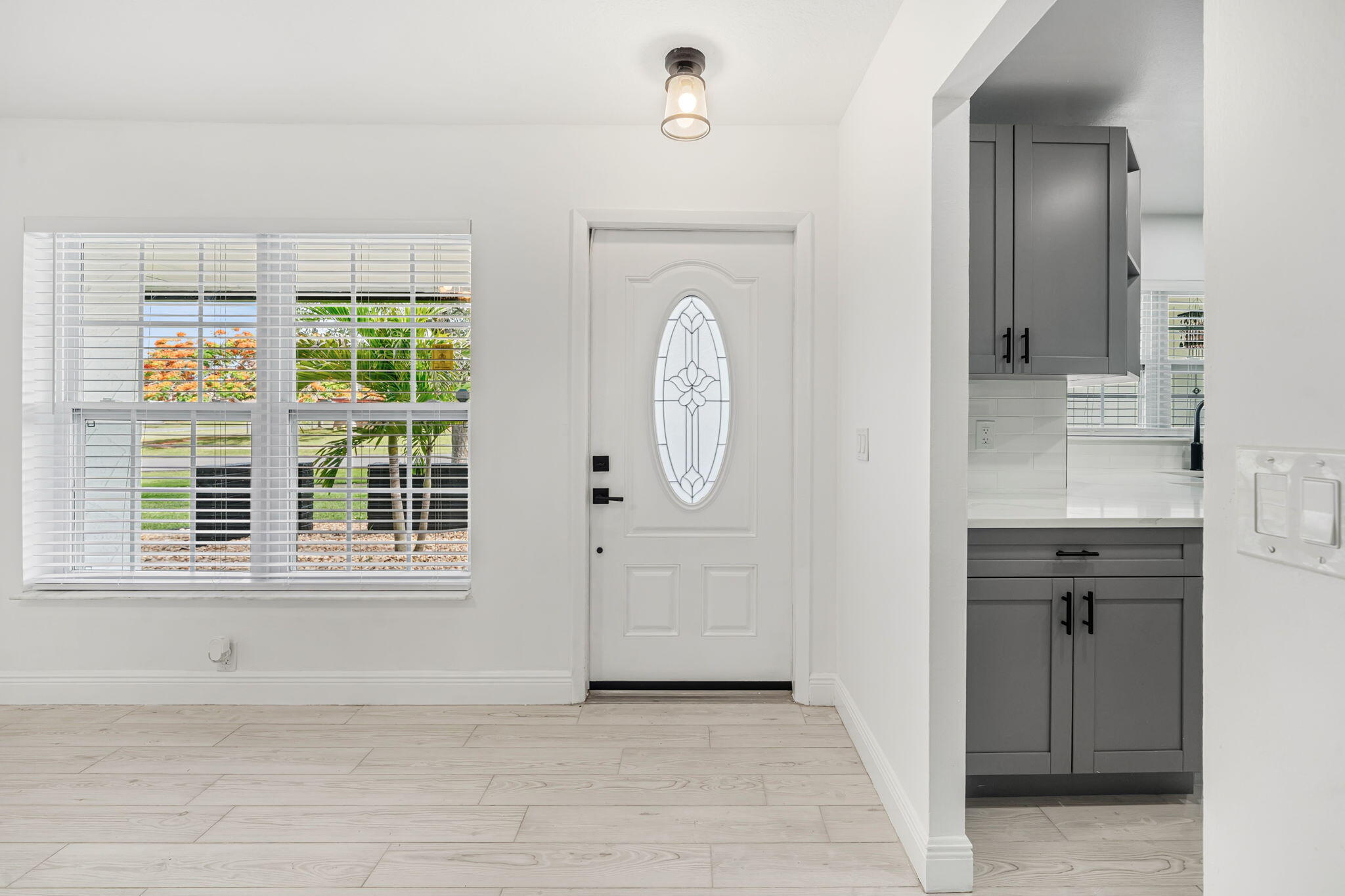 PALM BEACH COLONY SEC 2 - Residential Lease