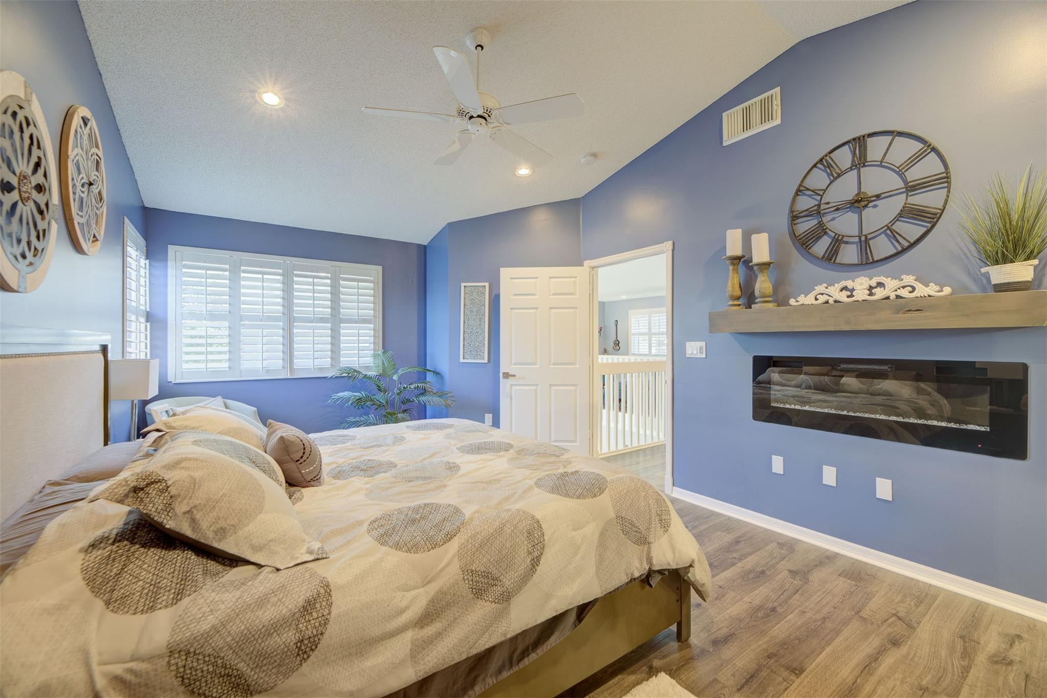 WEST LAKE VILLAGE PLAT - Residential Lease