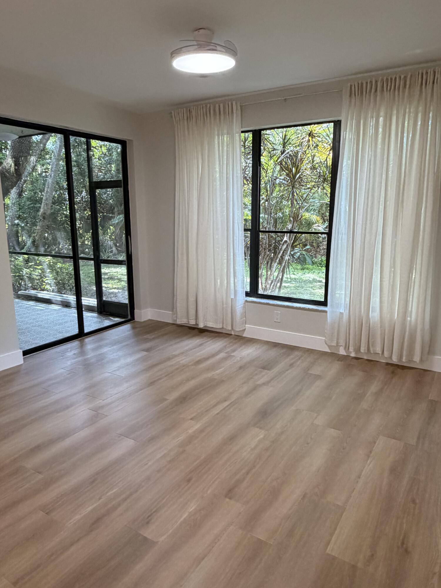 SEASCAPE I CONDO - Residential