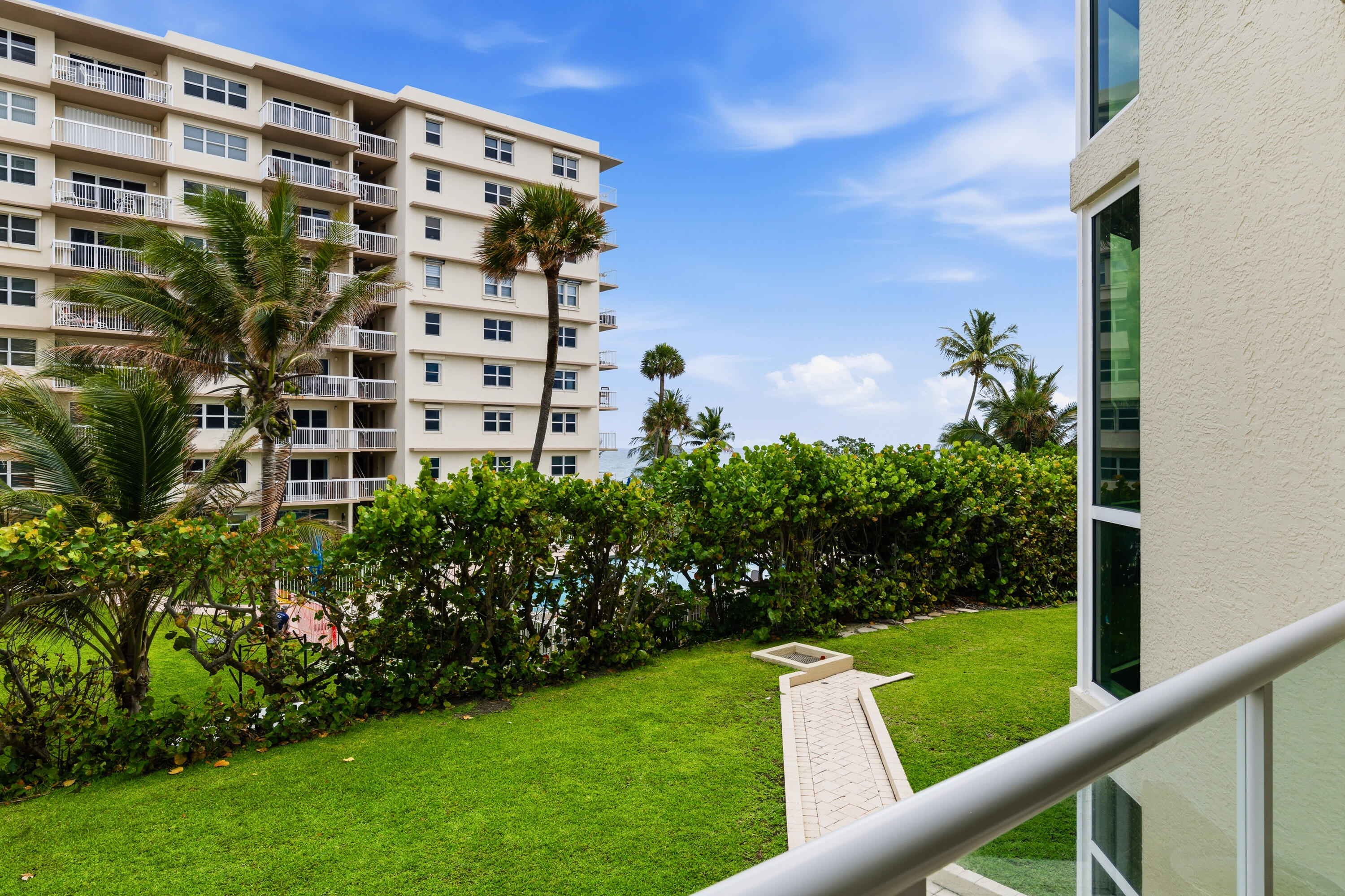 OCEAN GRANDE BEACH & MARINA - Residential