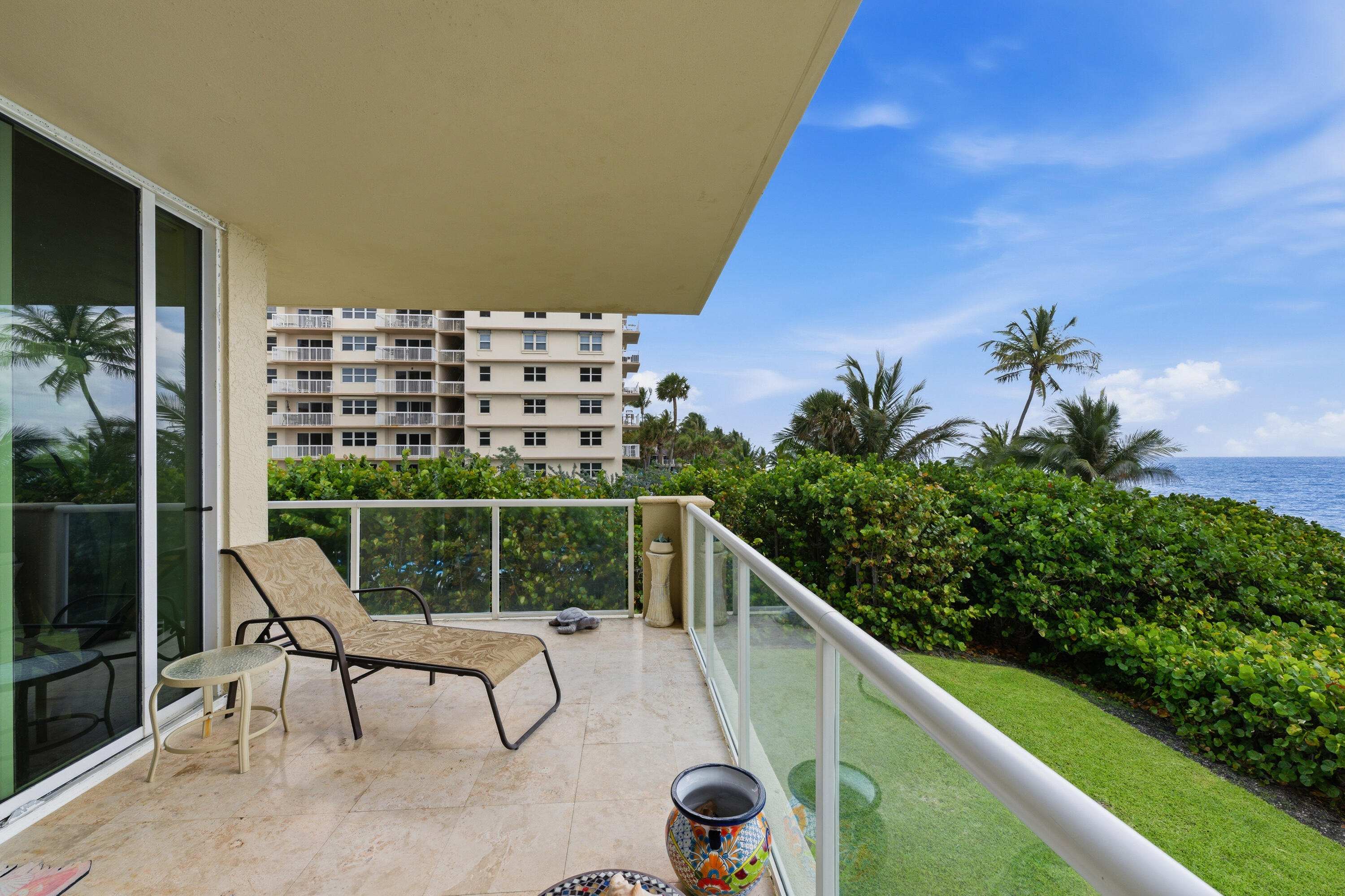 OCEAN GRANDE BEACH & MARINA - Residential
