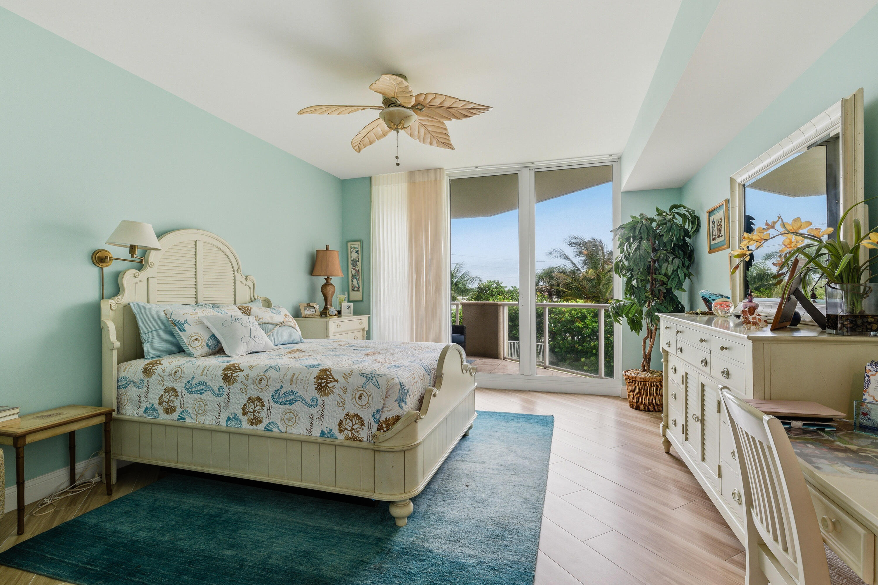 OCEAN GRANDE BEACH & MARINA - Residential