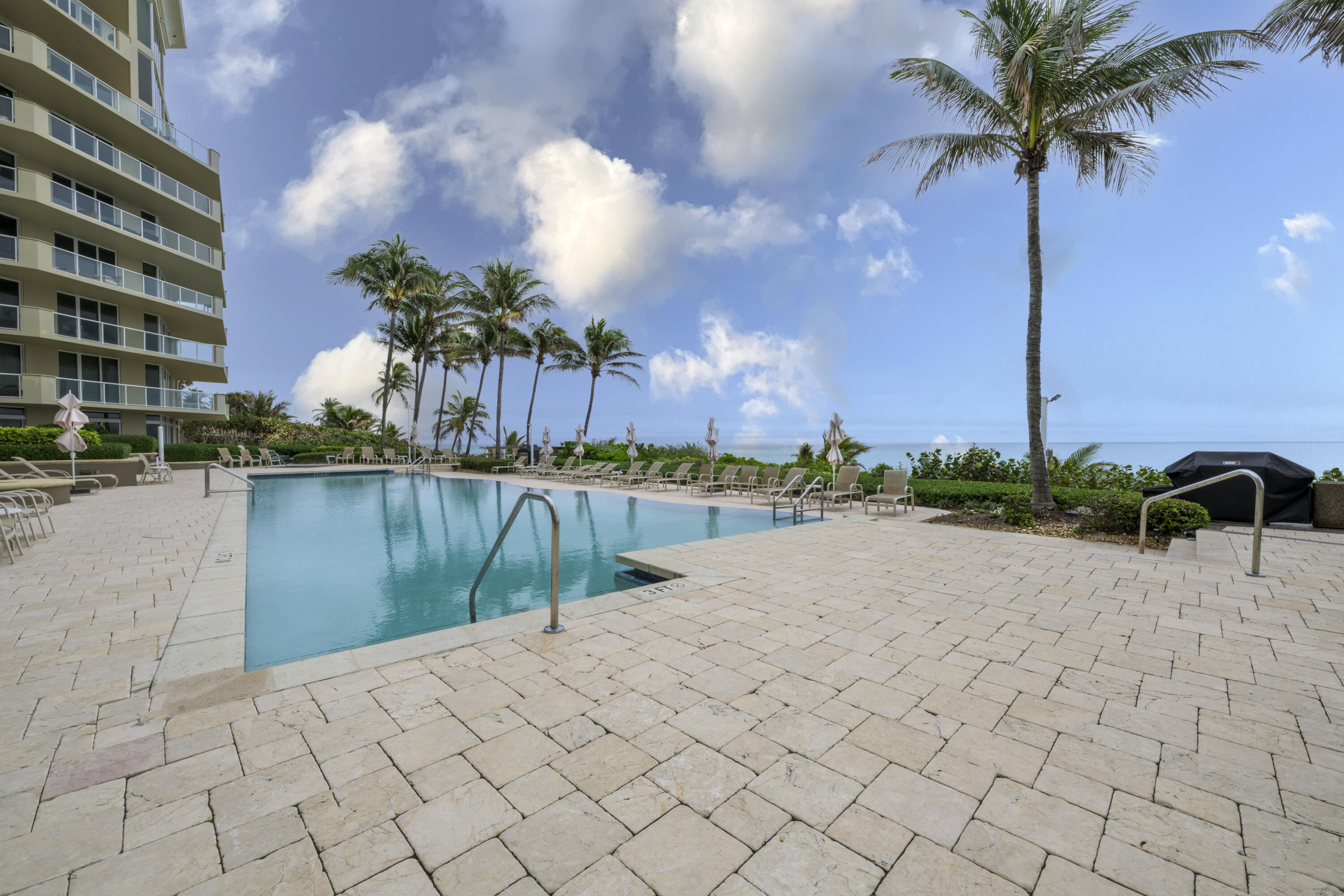 OCEAN GRANDE BEACH & MARINA - Residential