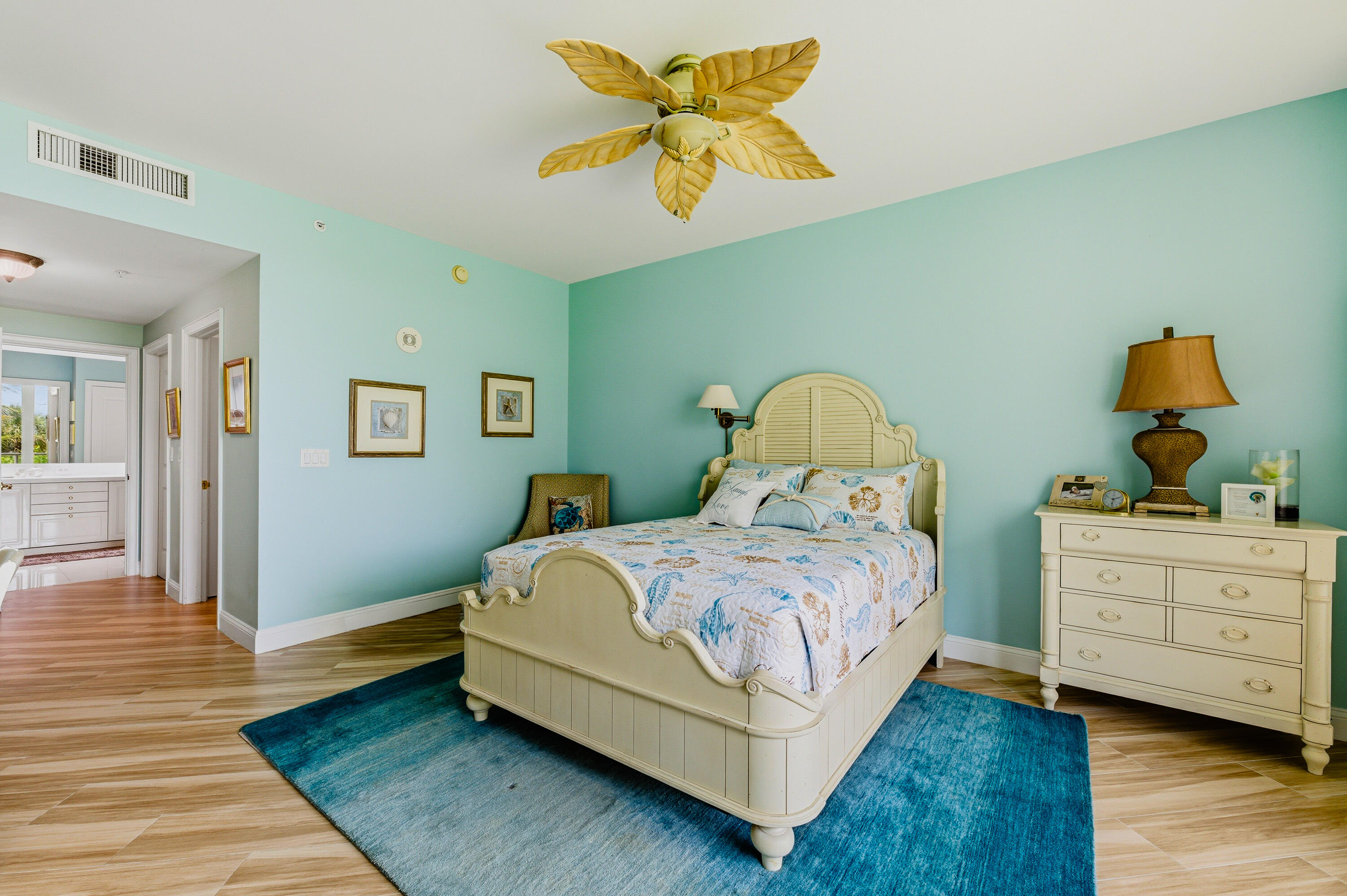 OCEAN GRANDE BEACH & MARINA - Residential