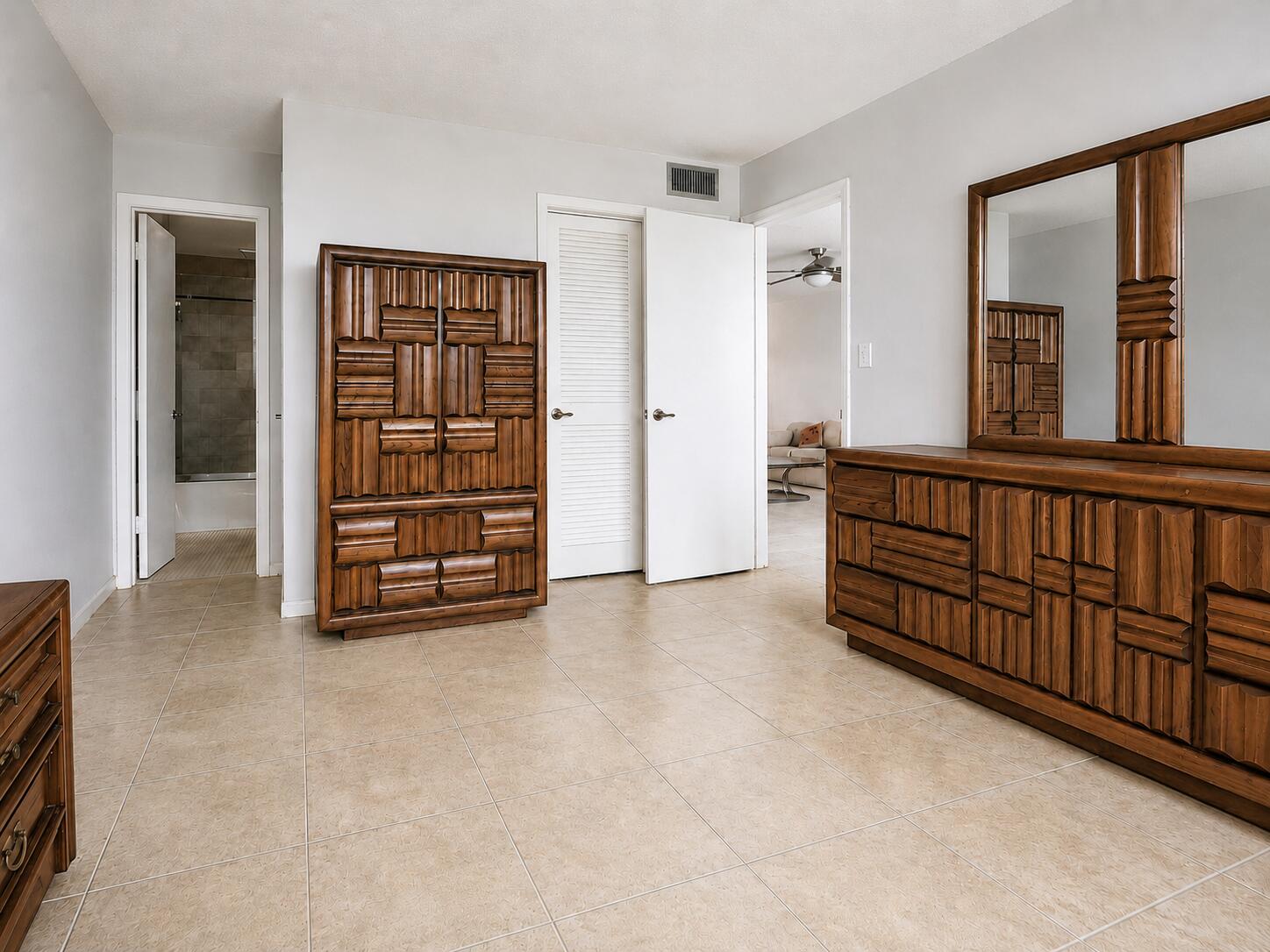 HOLLYBROOK GOLF AND - Residential