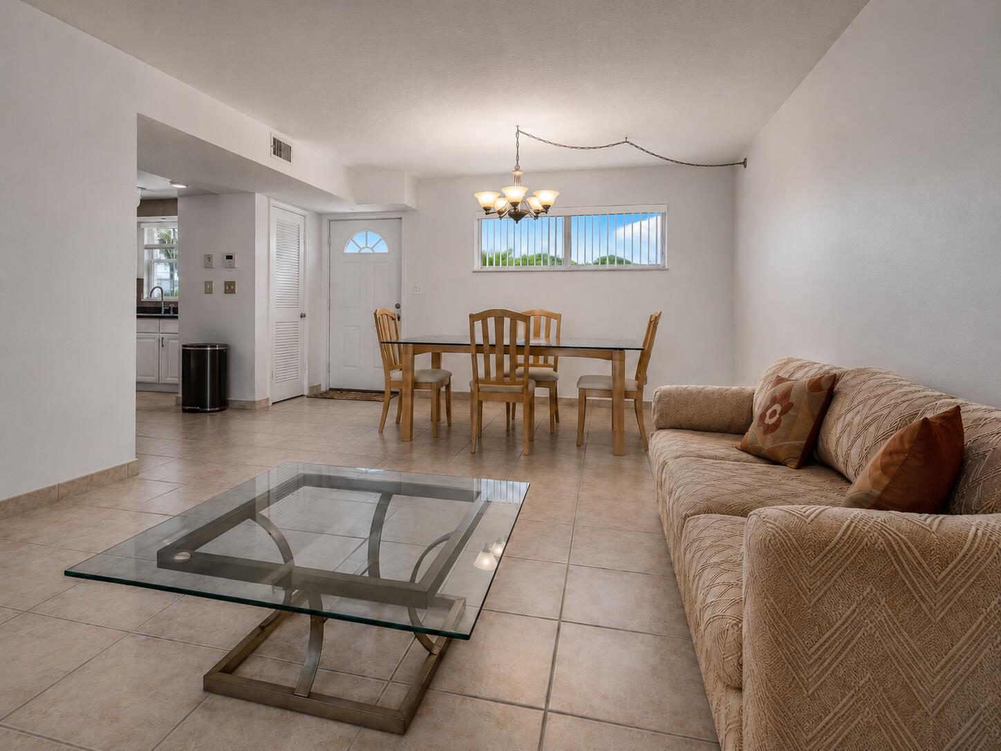 HOLLYBROOK GOLF AND - Residential