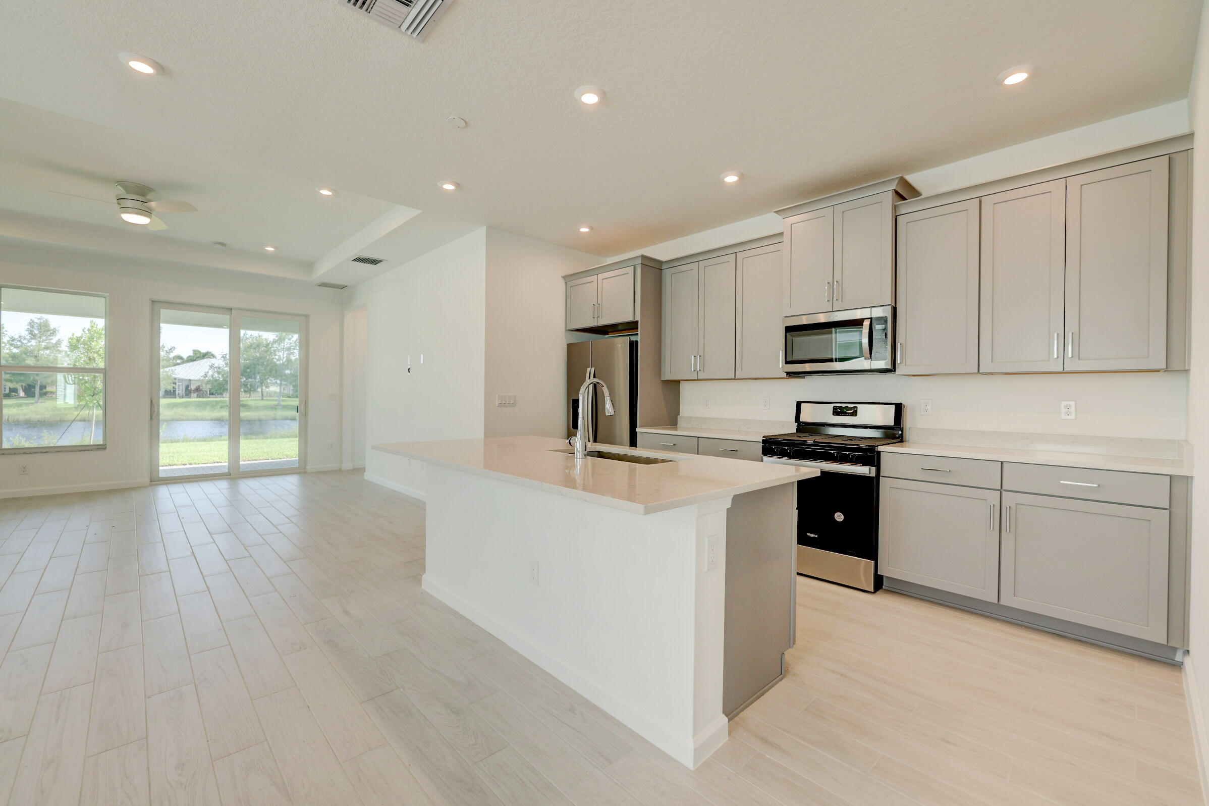 EMERY II - Residential Lease