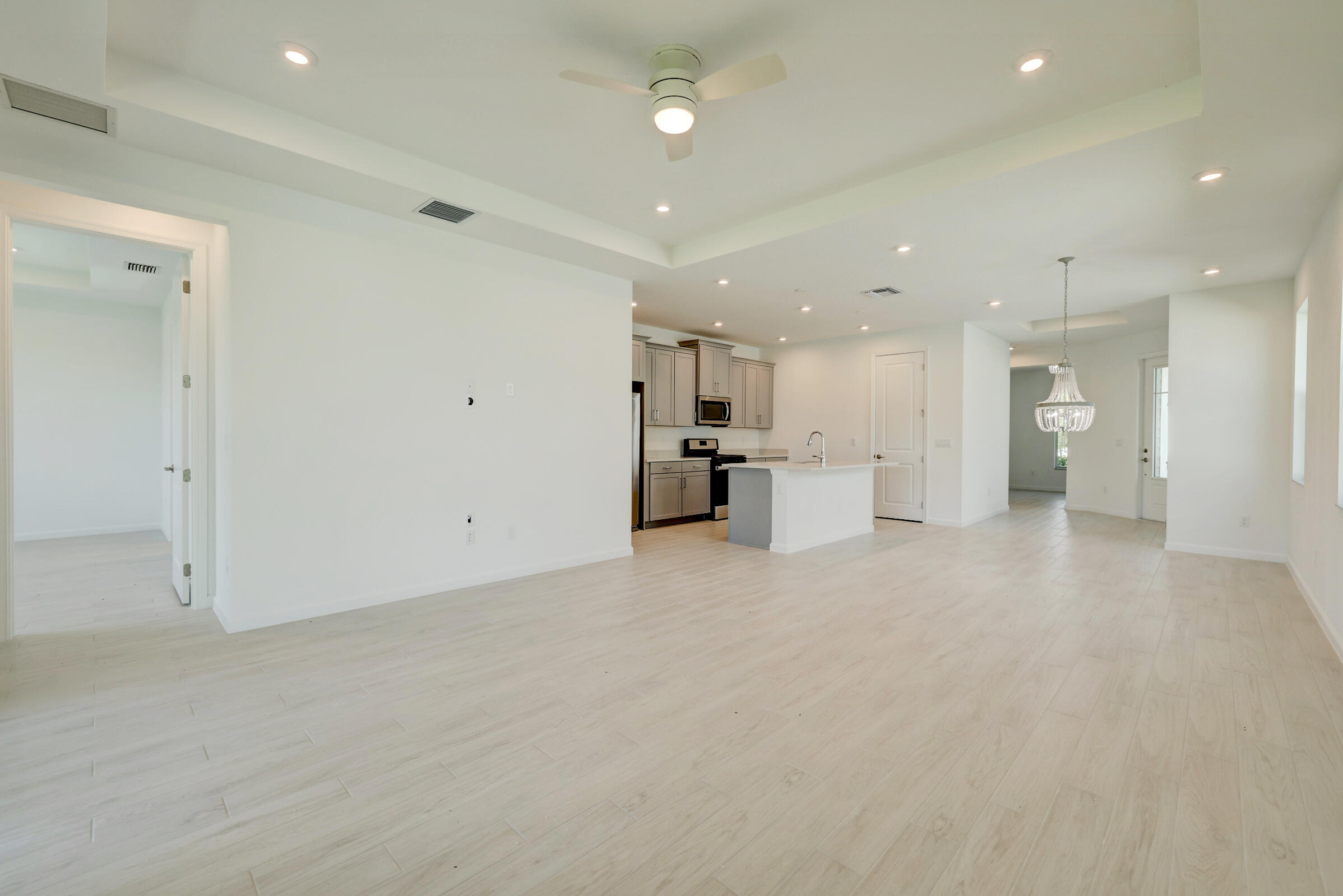 EMERY II - Residential Lease