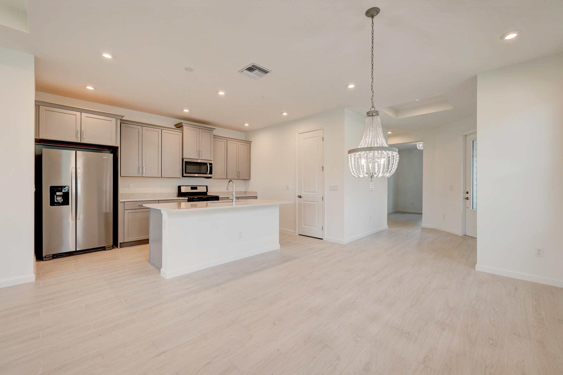 EMERY II - Residential Lease