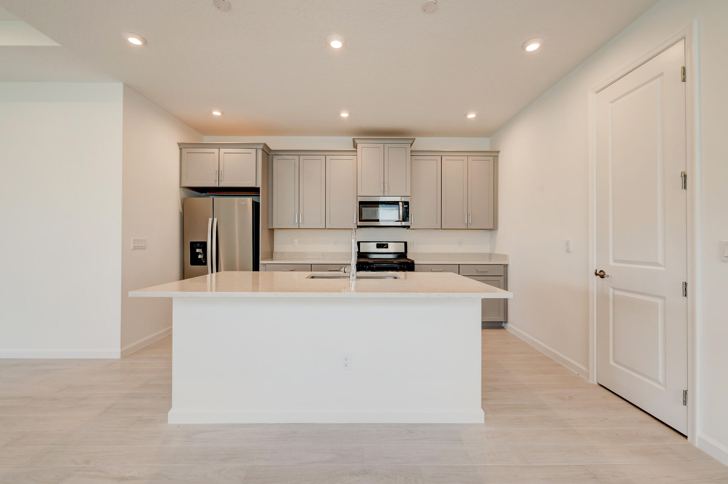 EMERY II - Residential Lease