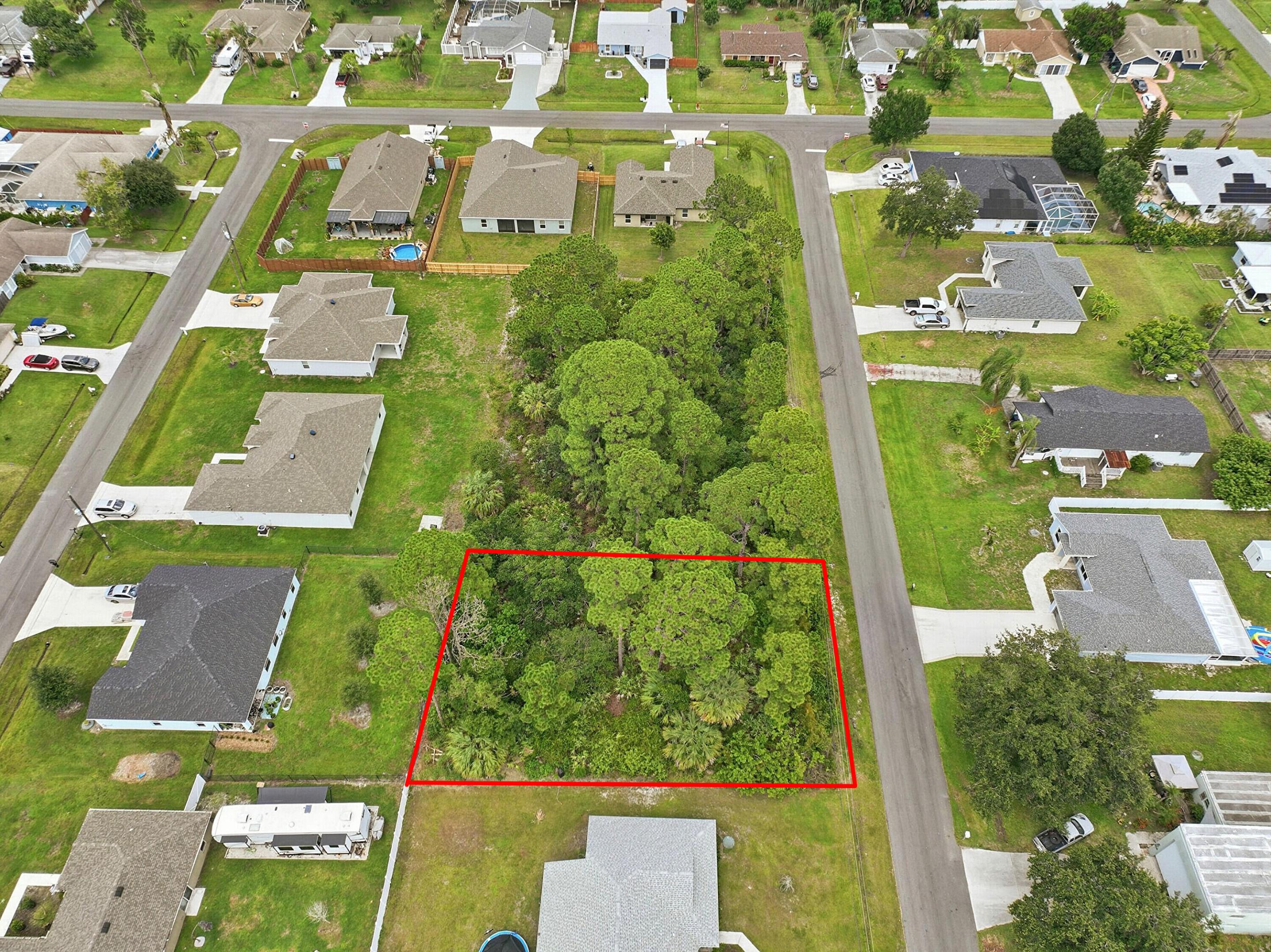PORT ST LUCIE SECTION 19 - Land