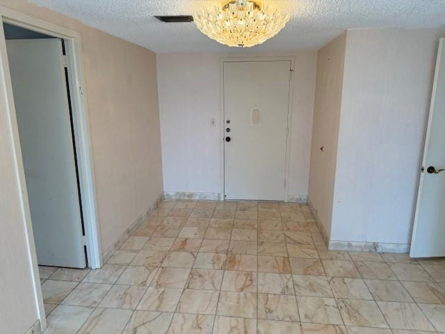 Winston Towers 300 - Residential