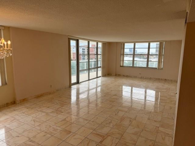 Winston Towers 300 - Residential