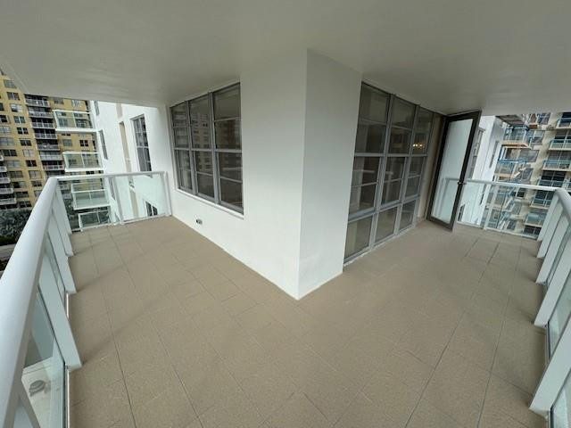 Winston Towers 300 - Residential