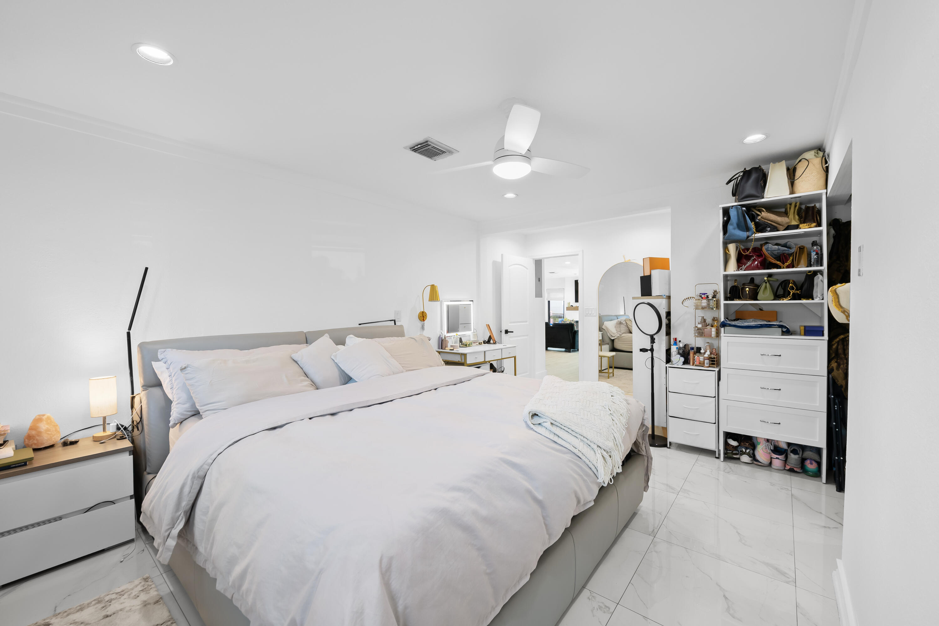 BEACHWAY ESTATES - Residential Lease