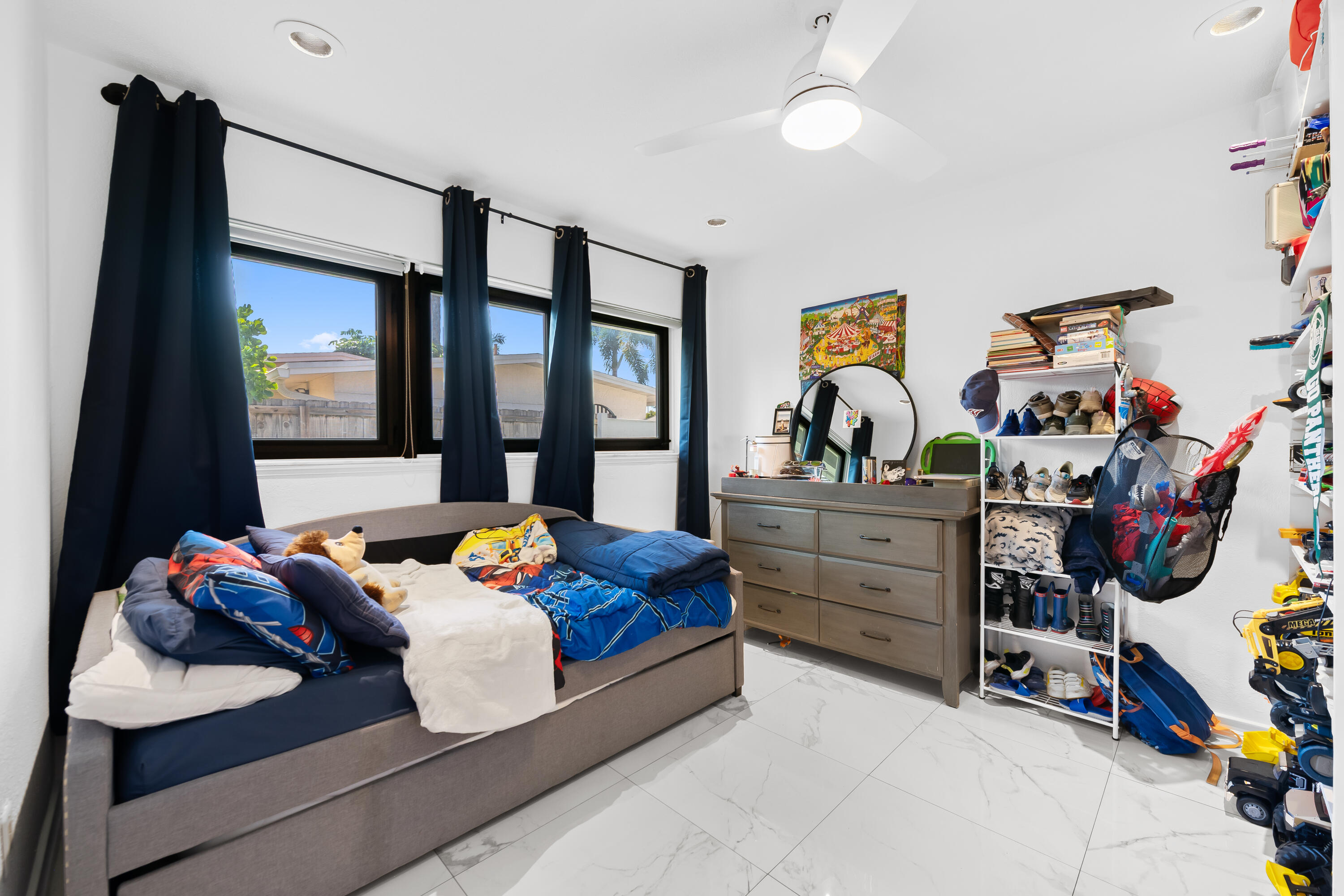 BEACHWAY ESTATES - Residential Lease
