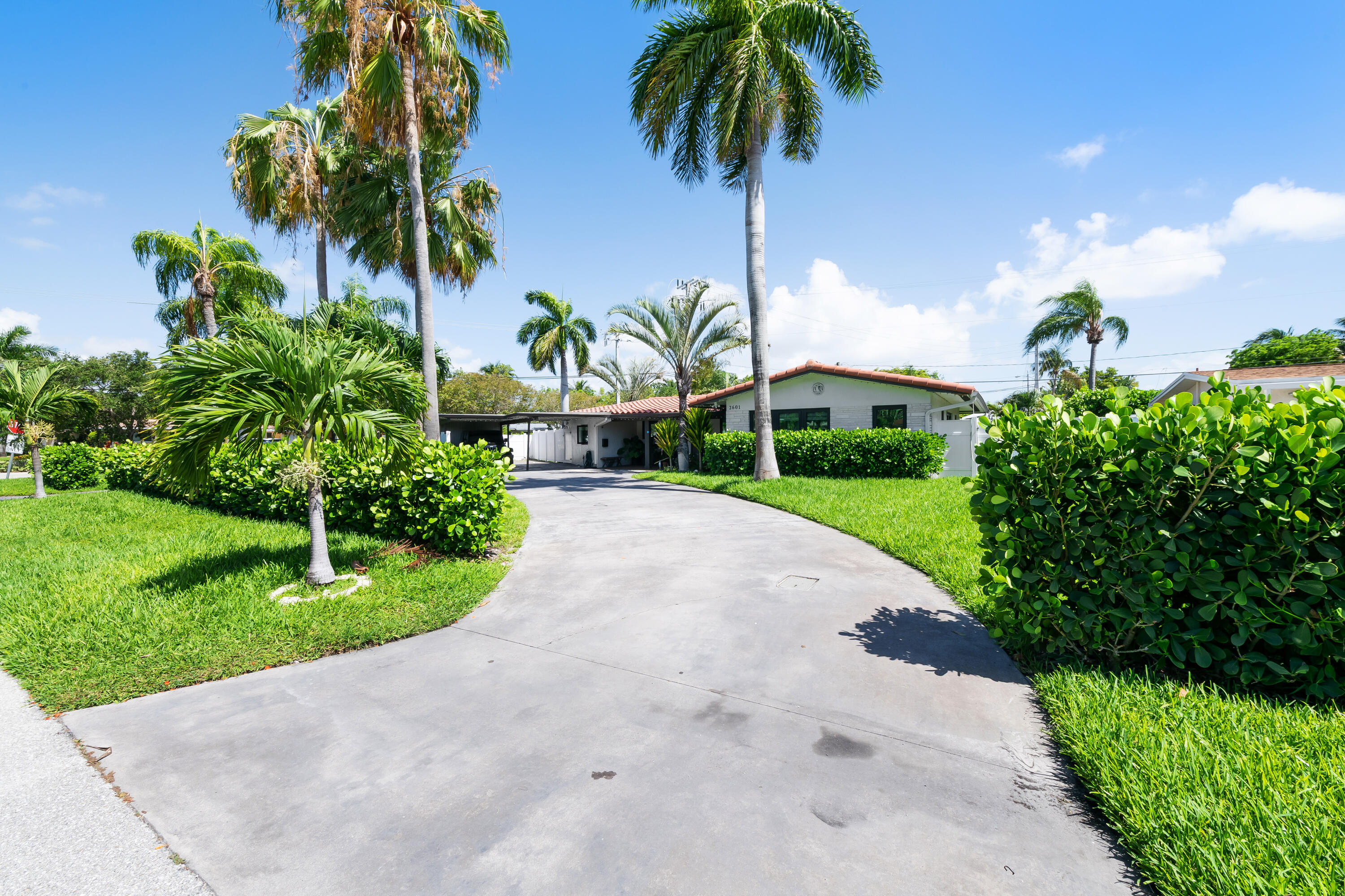 BEACHWAY ESTATES - Residential Lease