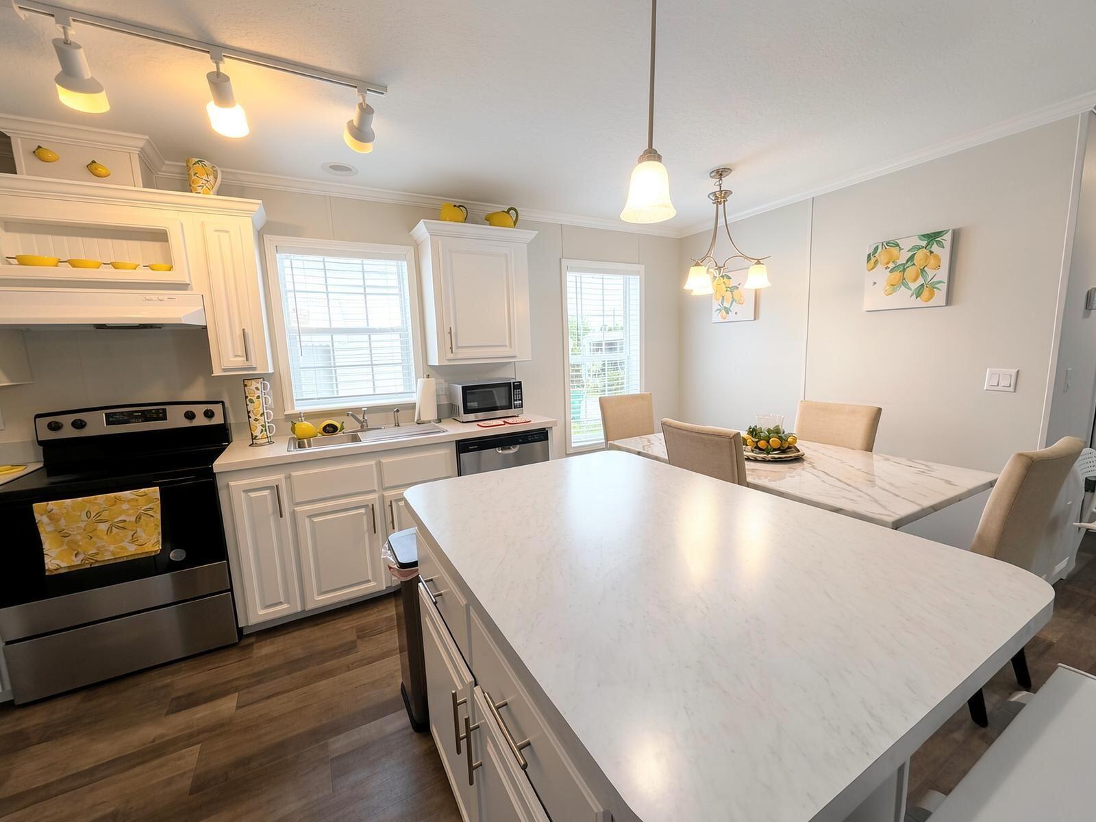 PARK CITY SEC ONE - Residential