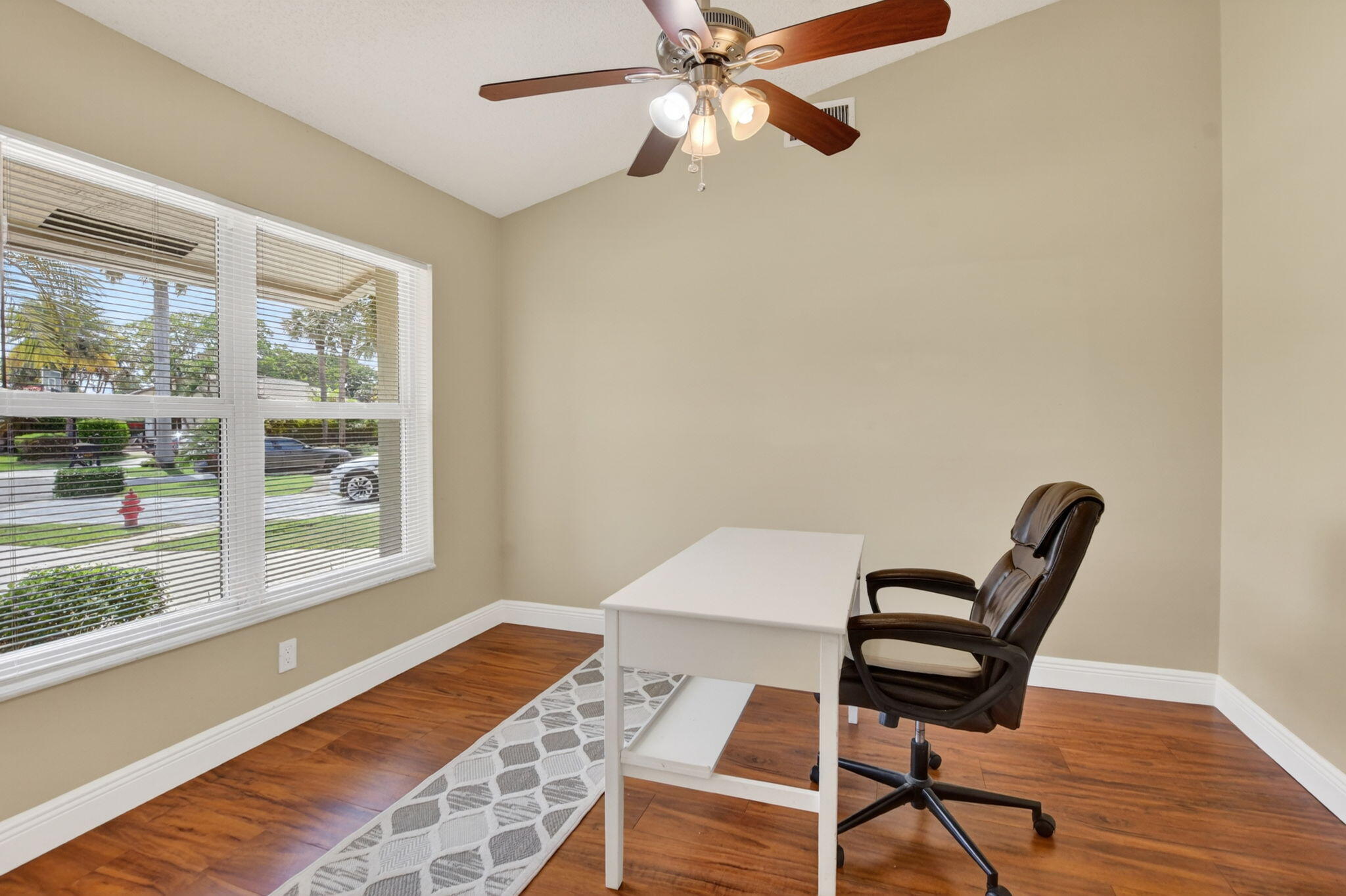 BOCA GREENS 4 - Residential