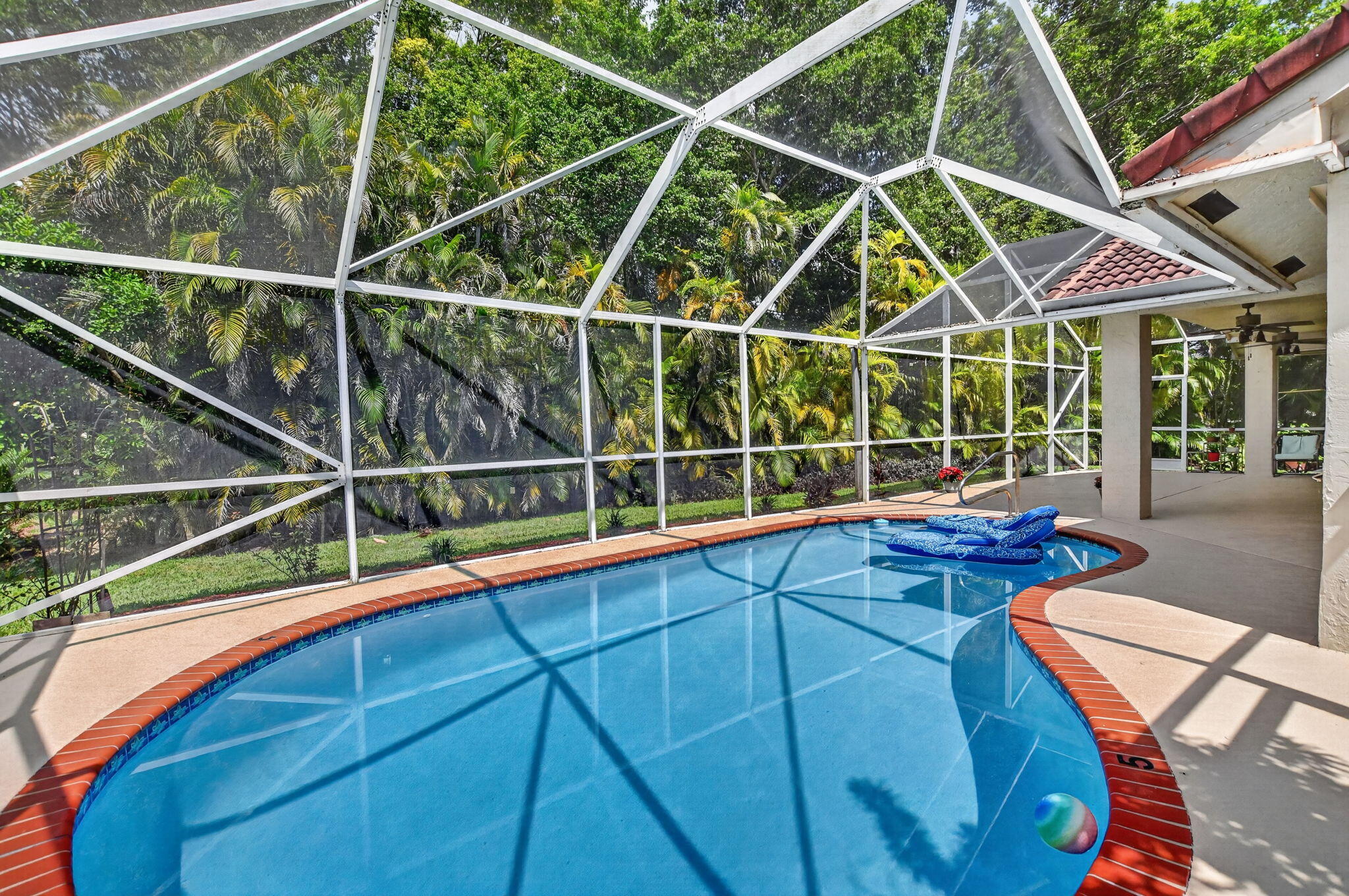 BOCA GREENS 4 - Residential