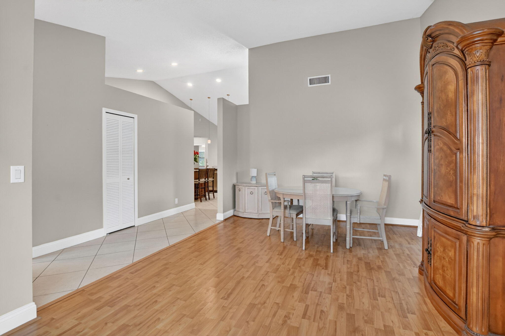 BOCA GREENS 4 - Residential