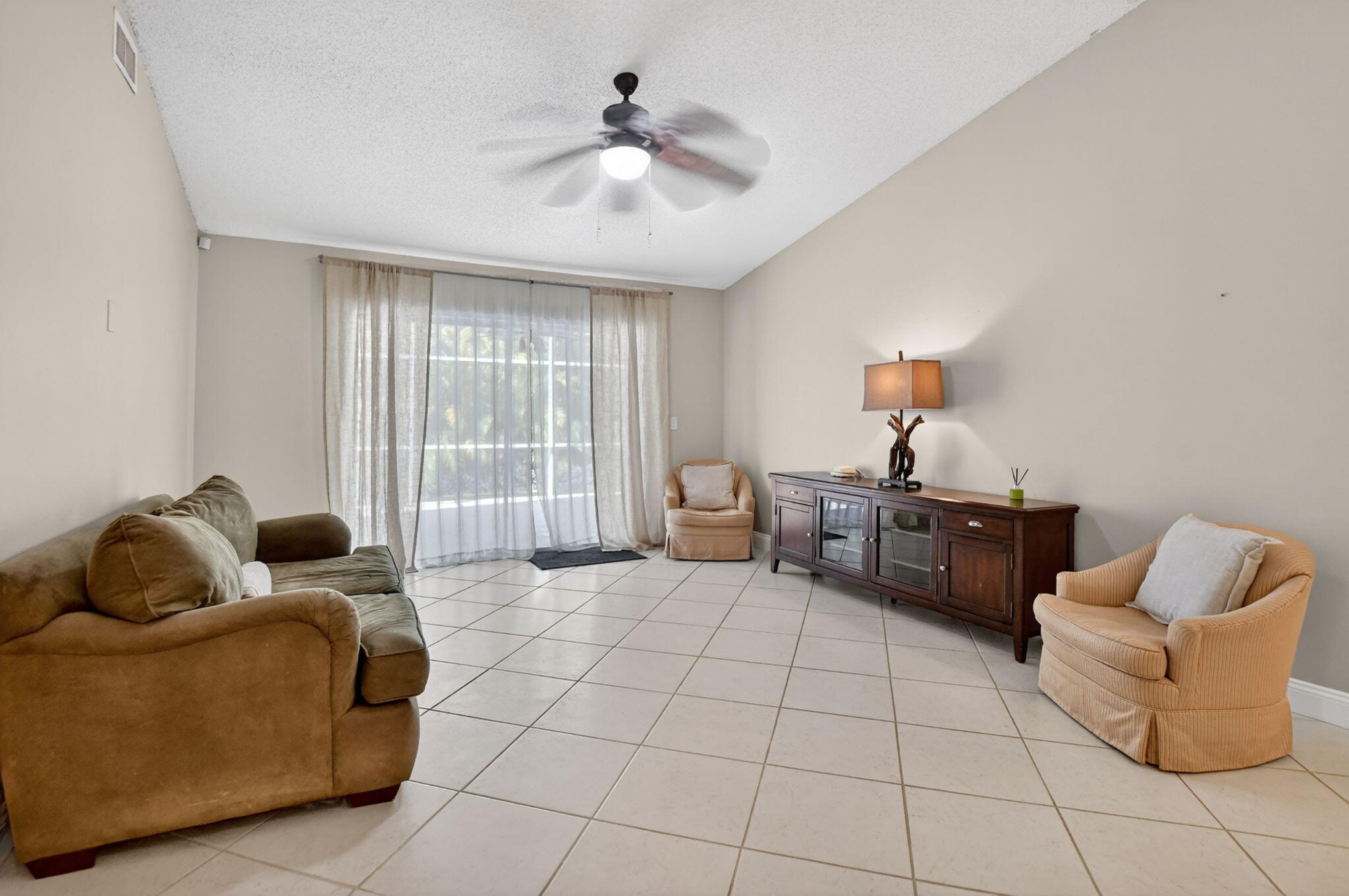 BOCA GREENS 4 - Residential