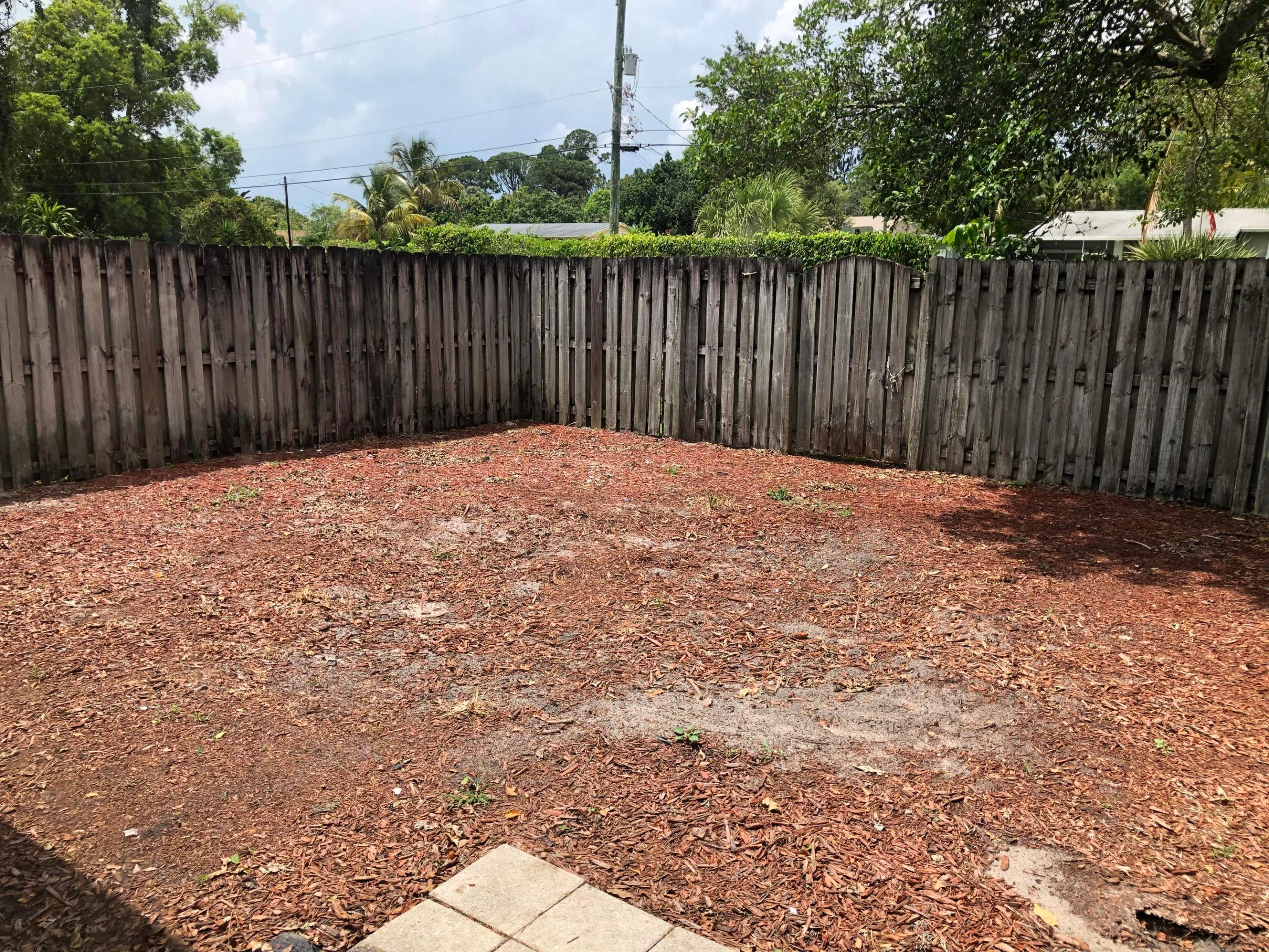 FOREST GLEN - Residential Lease