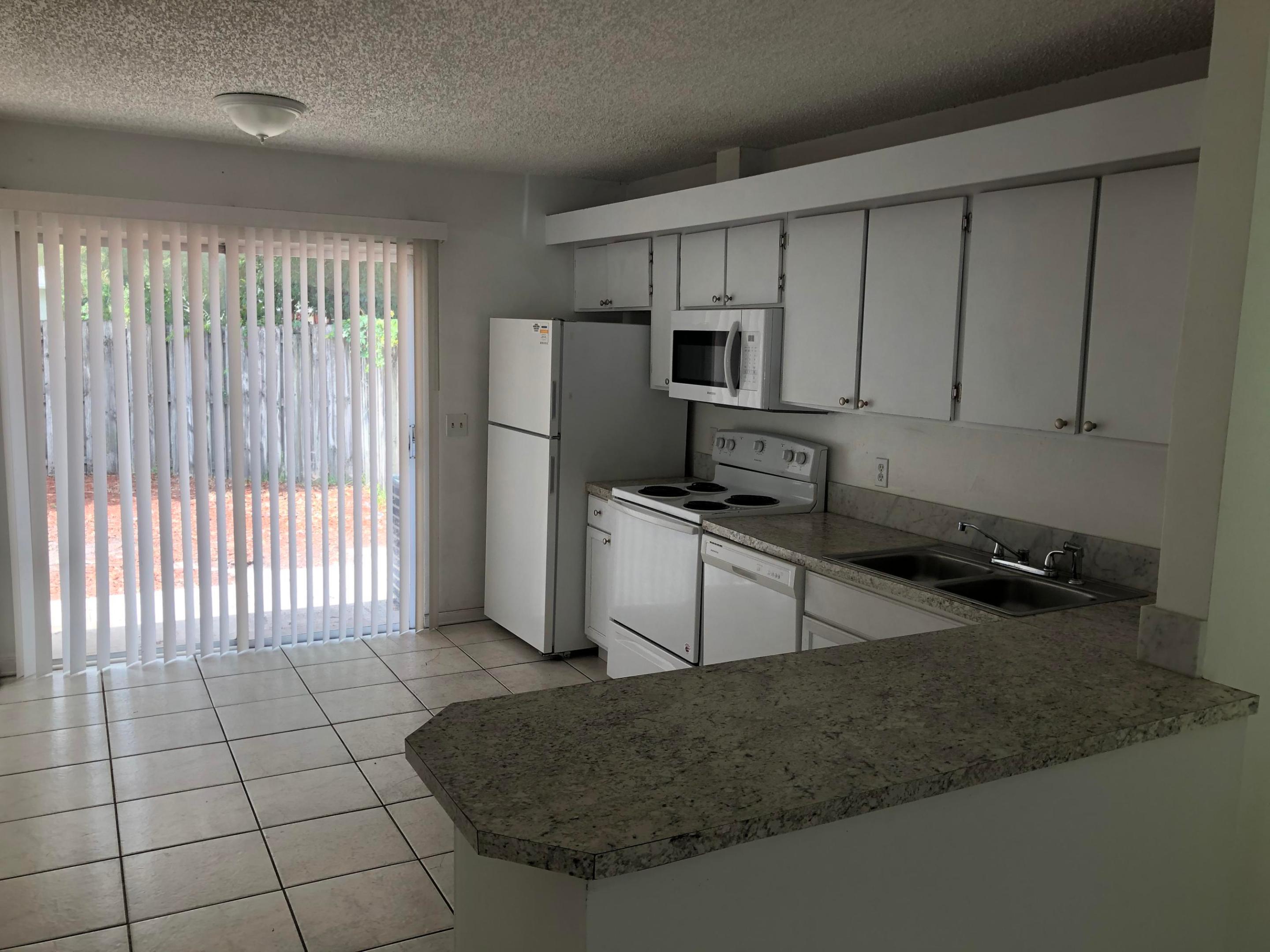 FOREST GLEN - Residential Lease