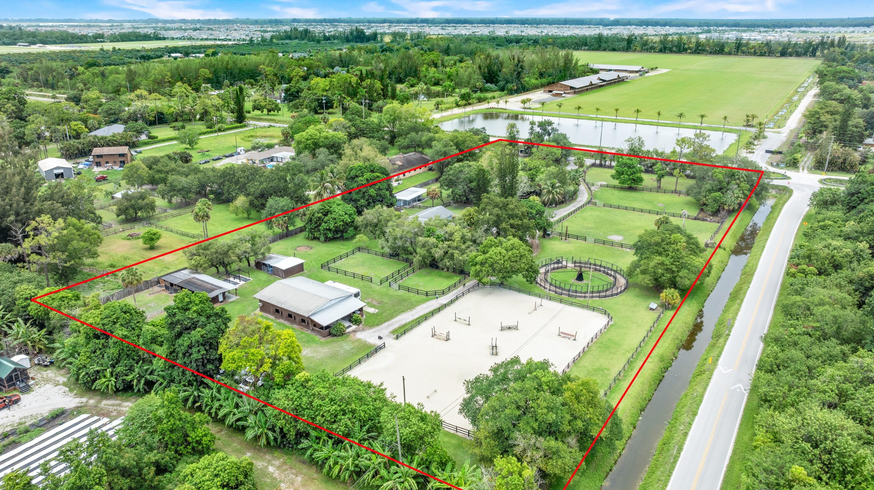 LOXAHATCHEE GROVES - Residential