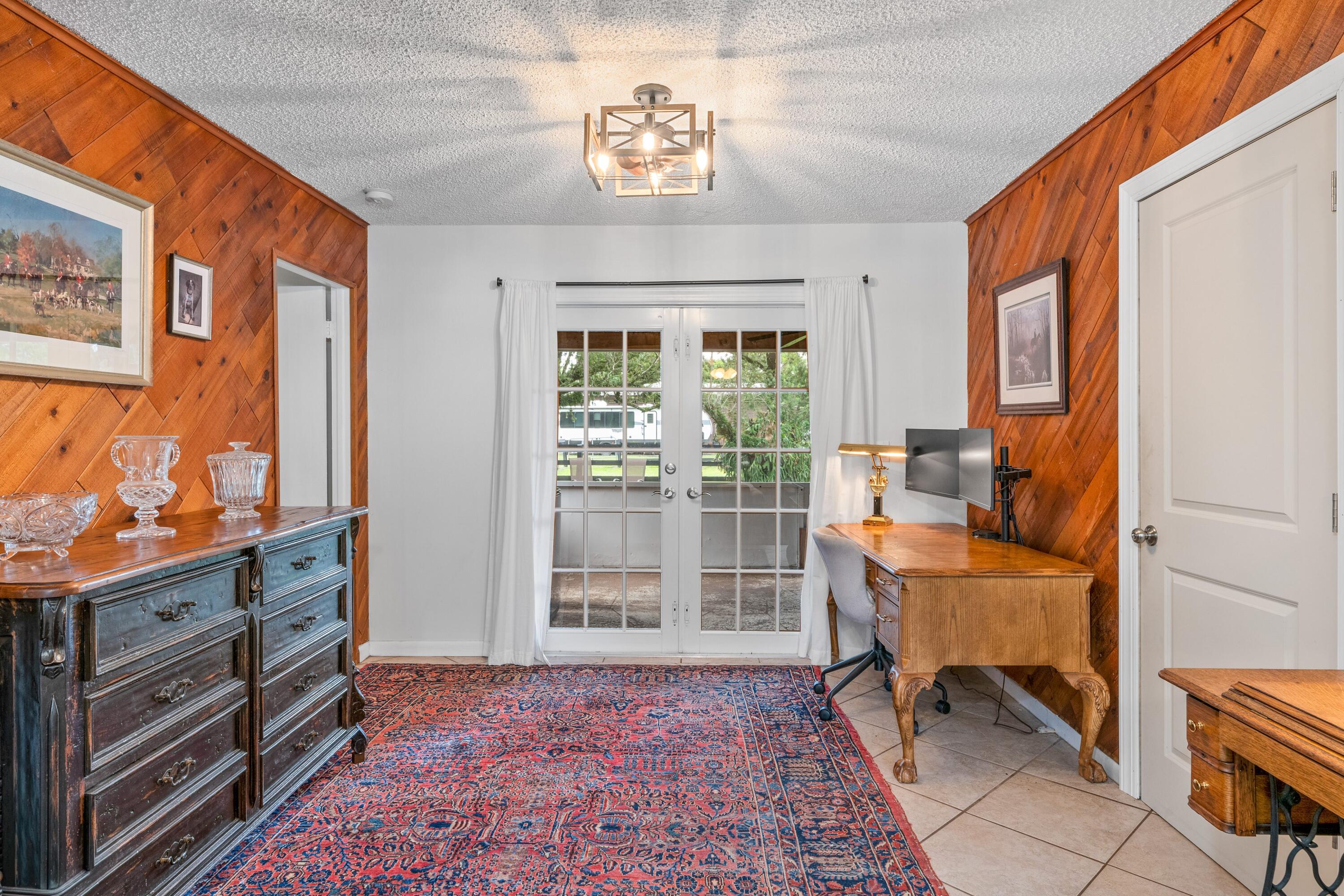 LOXAHATCHEE GROVES - Residential