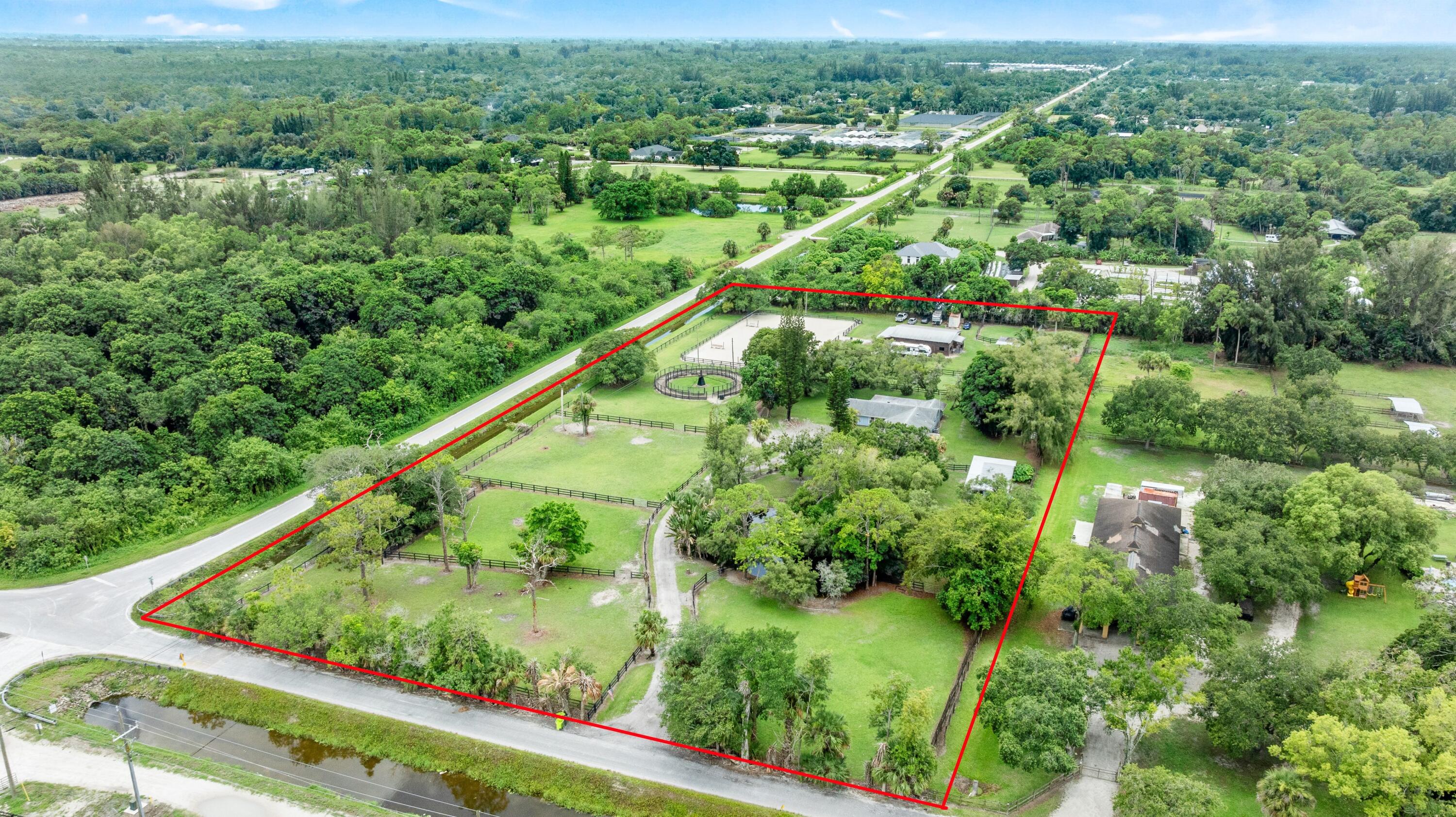 LOXAHATCHEE GROVES - Residential