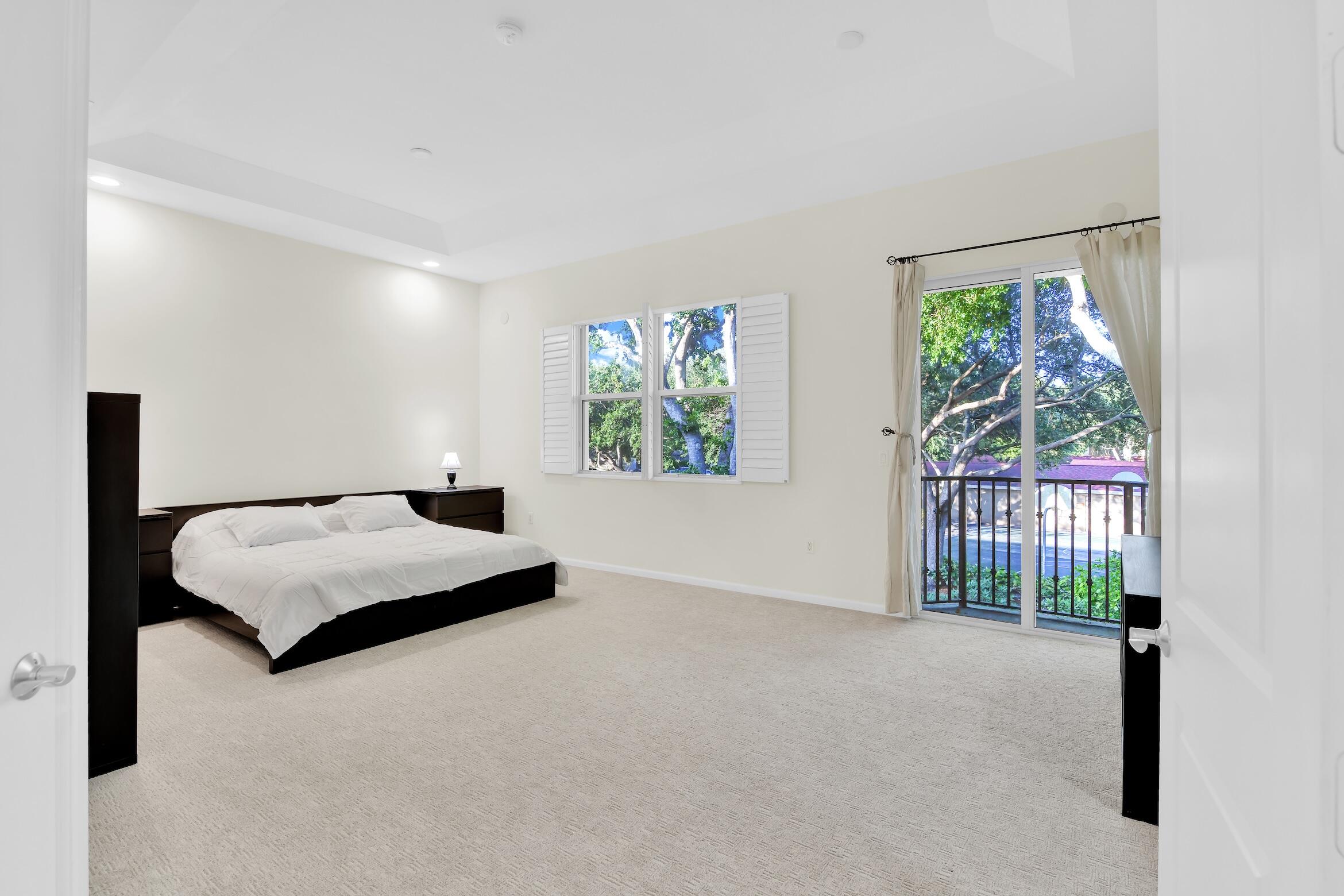 HIGHLAND GROVE ESTATES - Residential
