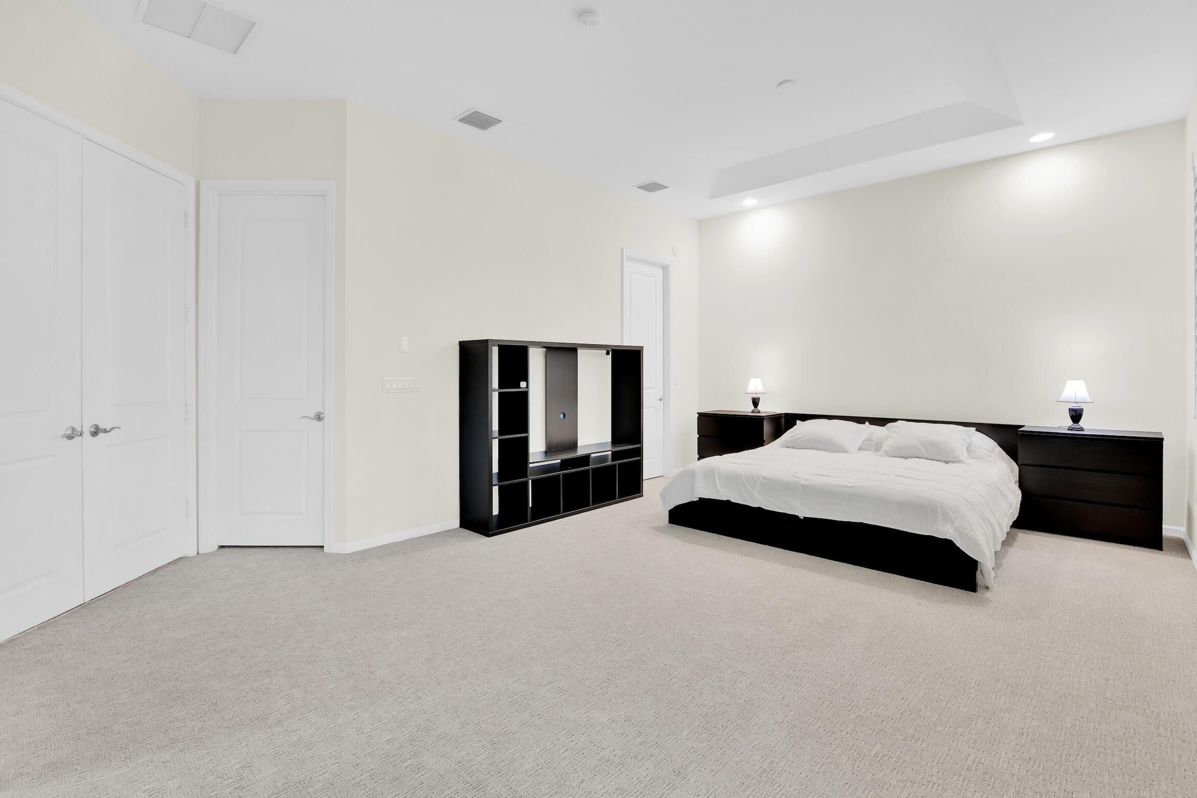 HIGHLAND GROVE ESTATES - Residential