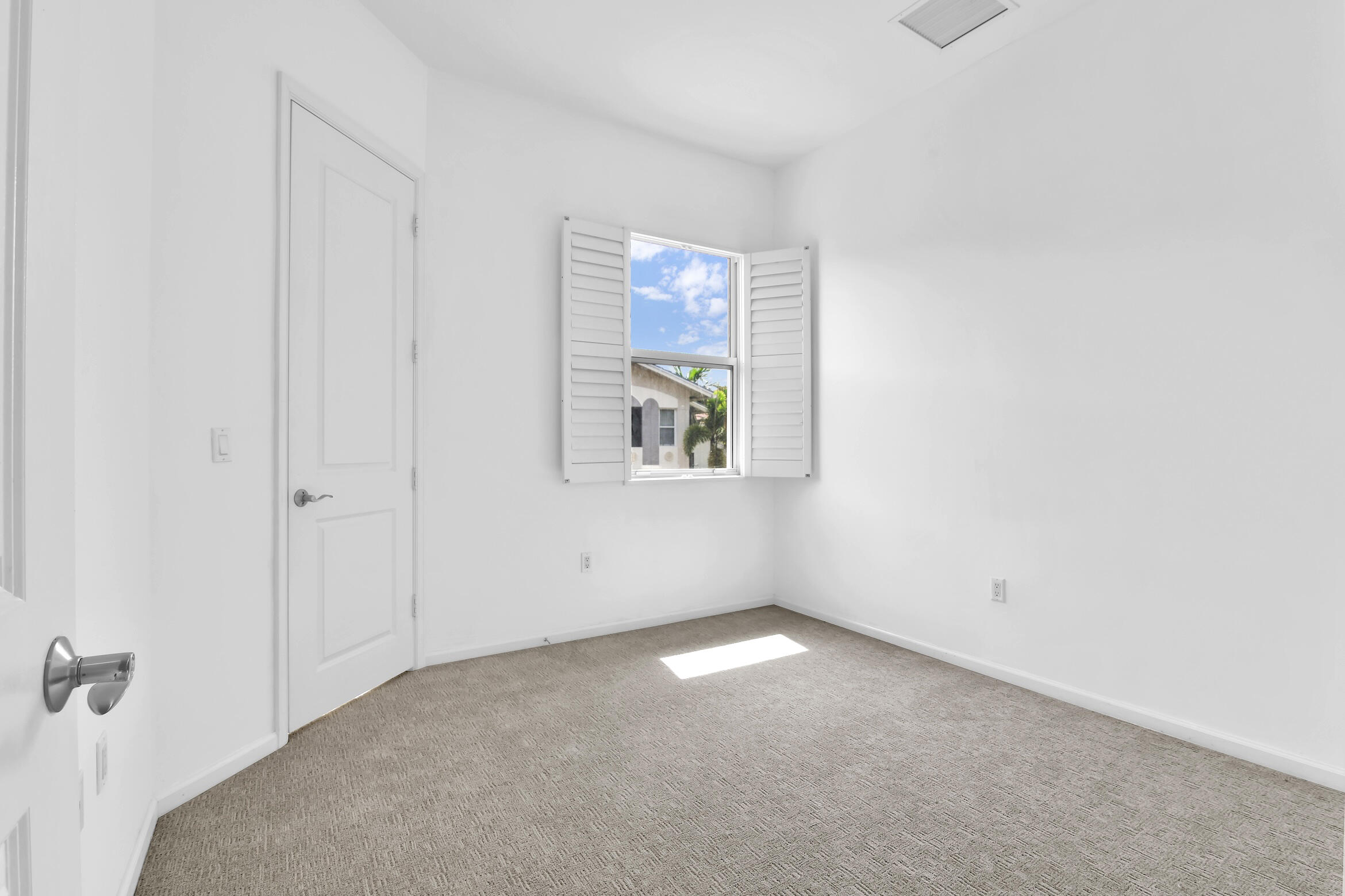 HIGHLAND GROVE ESTATES - Residential