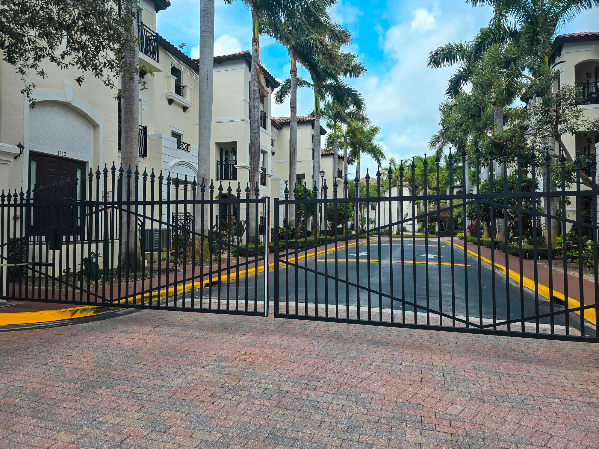 COASTAL BAY COLONY - Residential