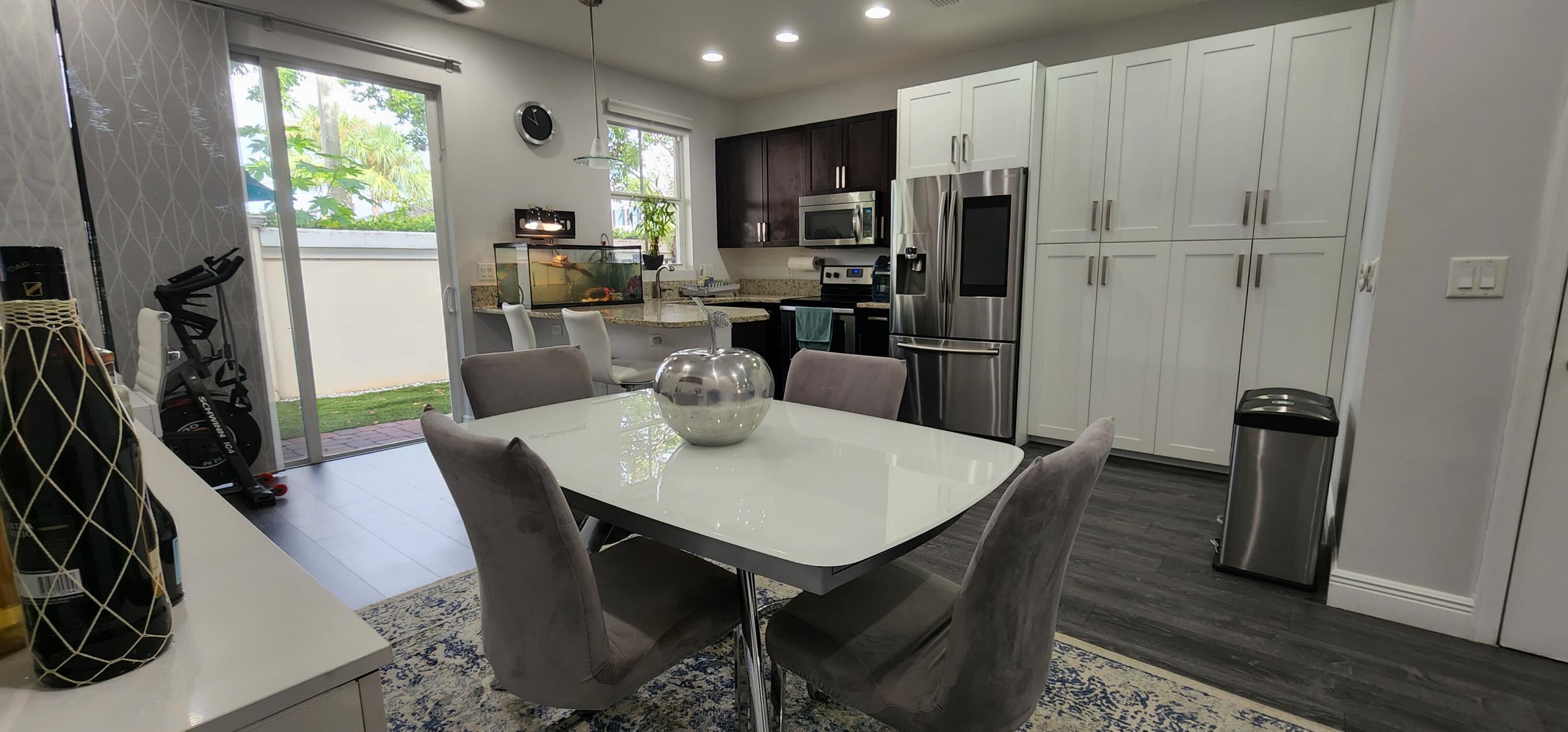 5150 HILLSBORO - Residential