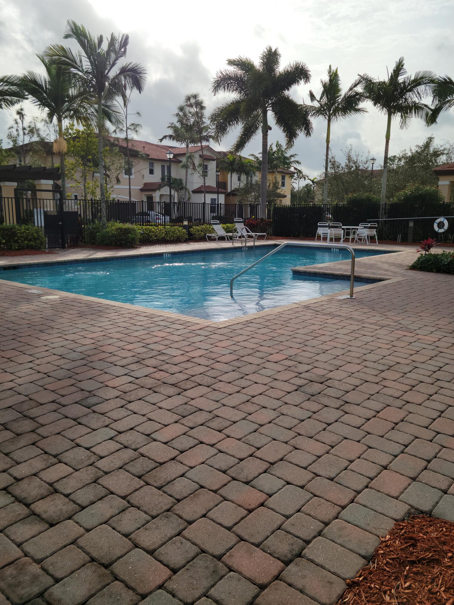 5150 HILLSBORO - Residential
