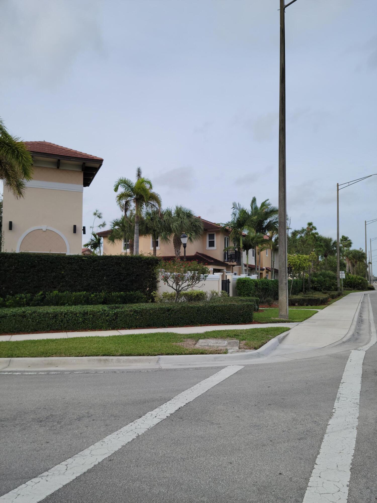 5150 HILLSBORO - Residential