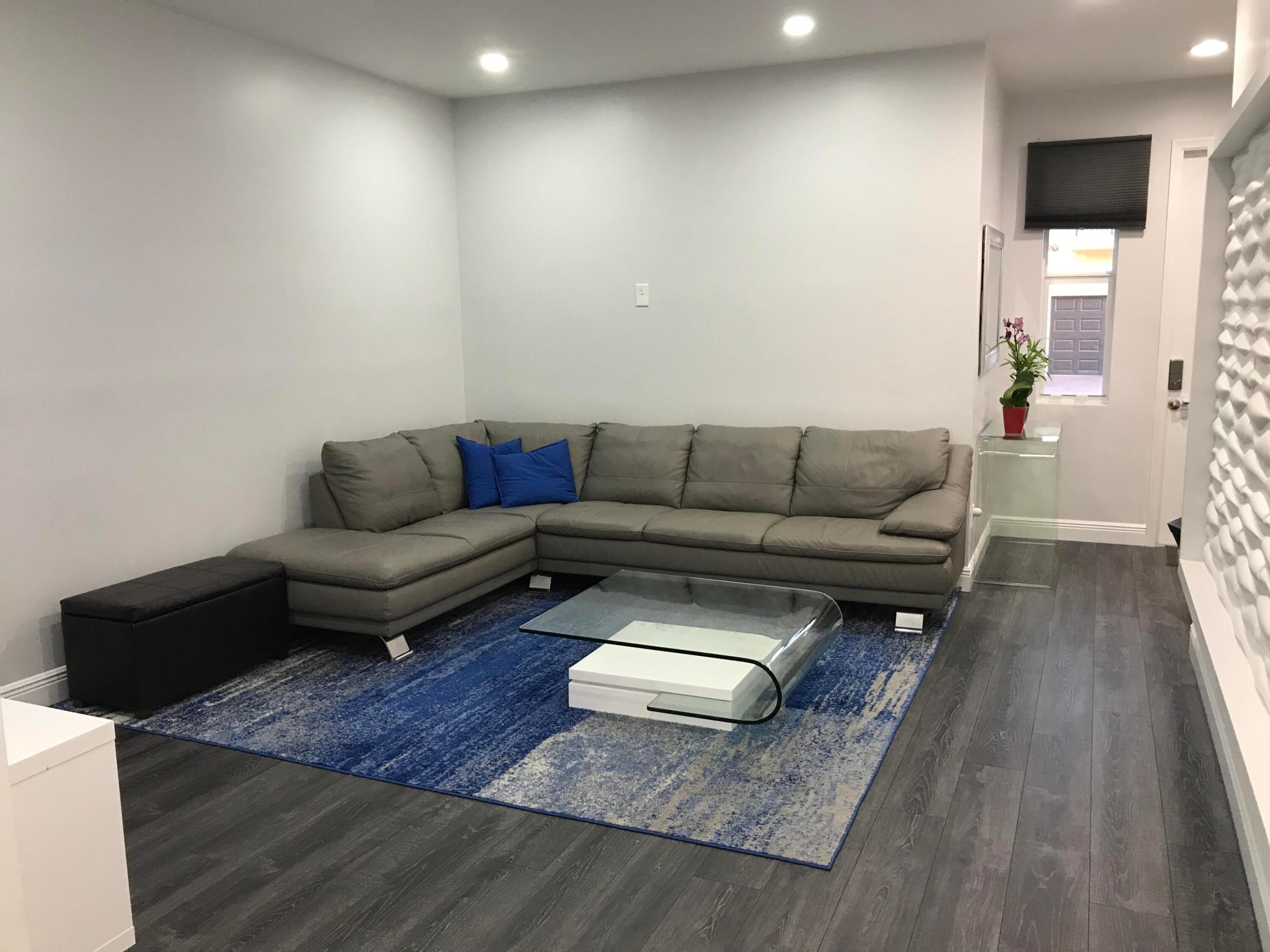 5150 HILLSBORO - Residential
