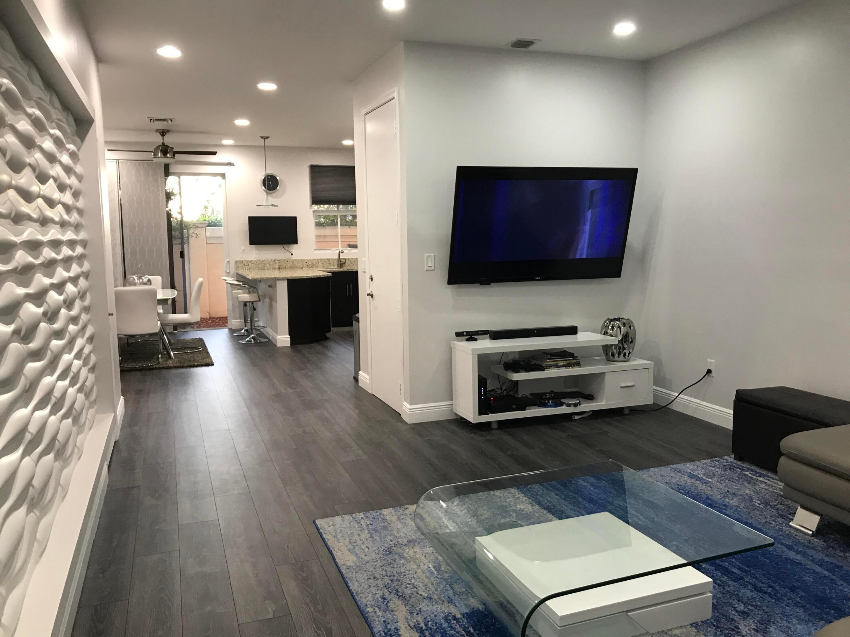 5150 HILLSBORO - Residential