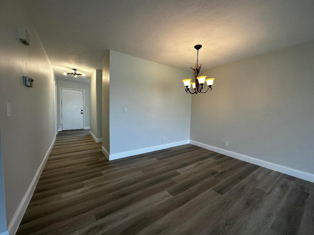 PALM GREENS AT VILLA DEL RAY CONDO II - Residential Lease