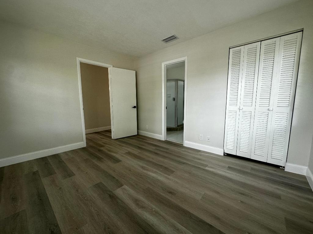 PALM GREENS AT VILLA DEL RAY CONDO II - Residential Lease