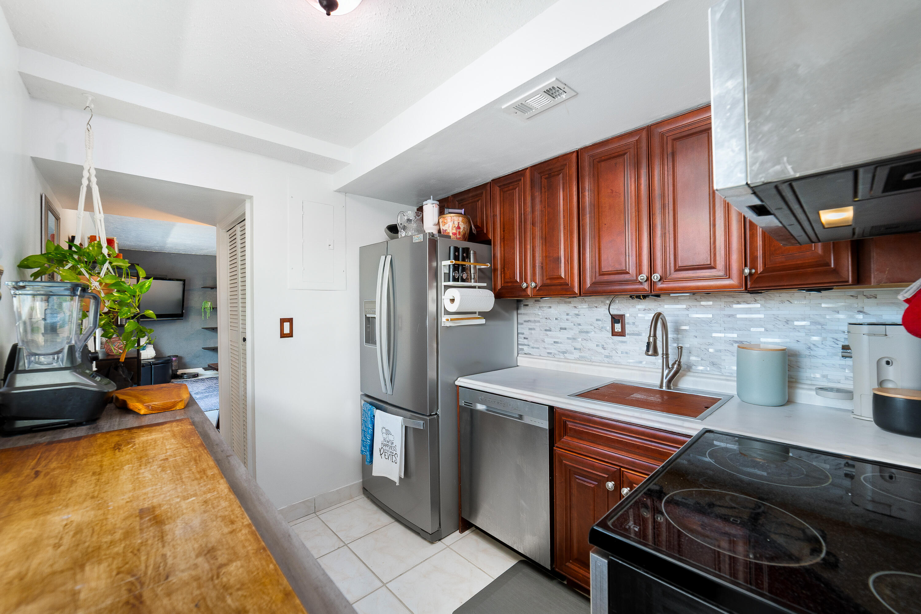 KIMBERLY LAKE VILLAS - Residential