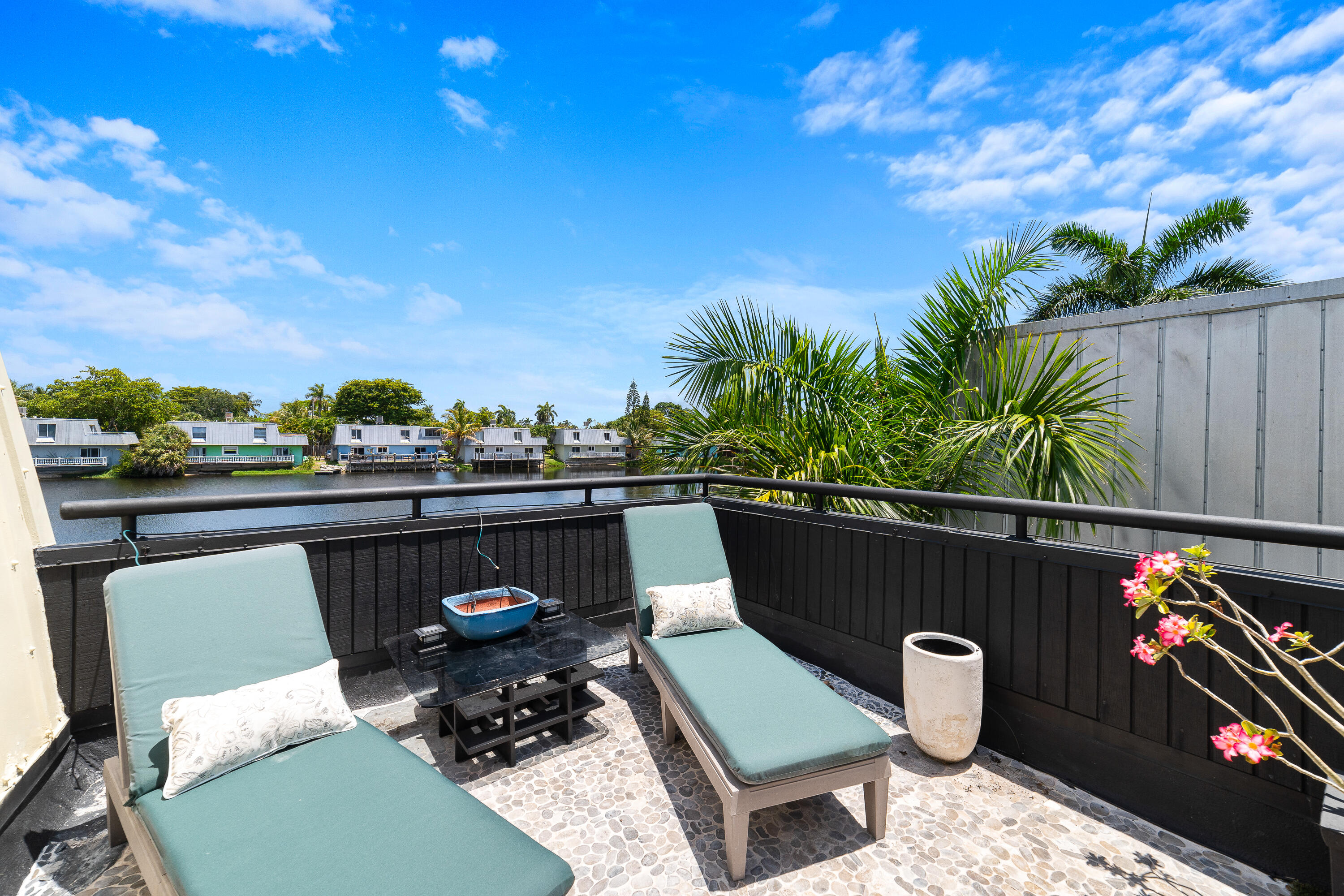KIMBERLY LAKE VILLAS - Residential