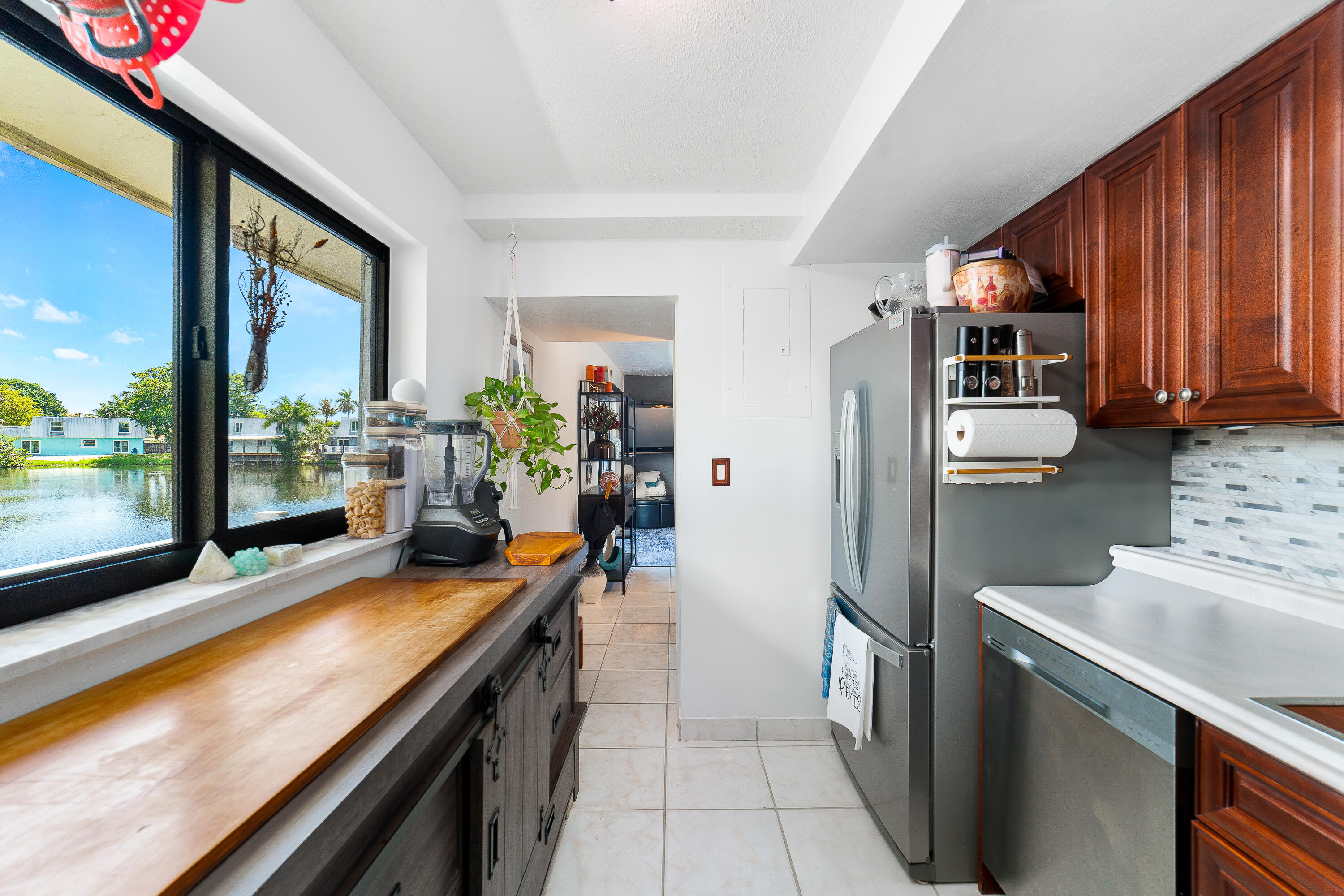 KIMBERLY LAKE VILLAS - Residential