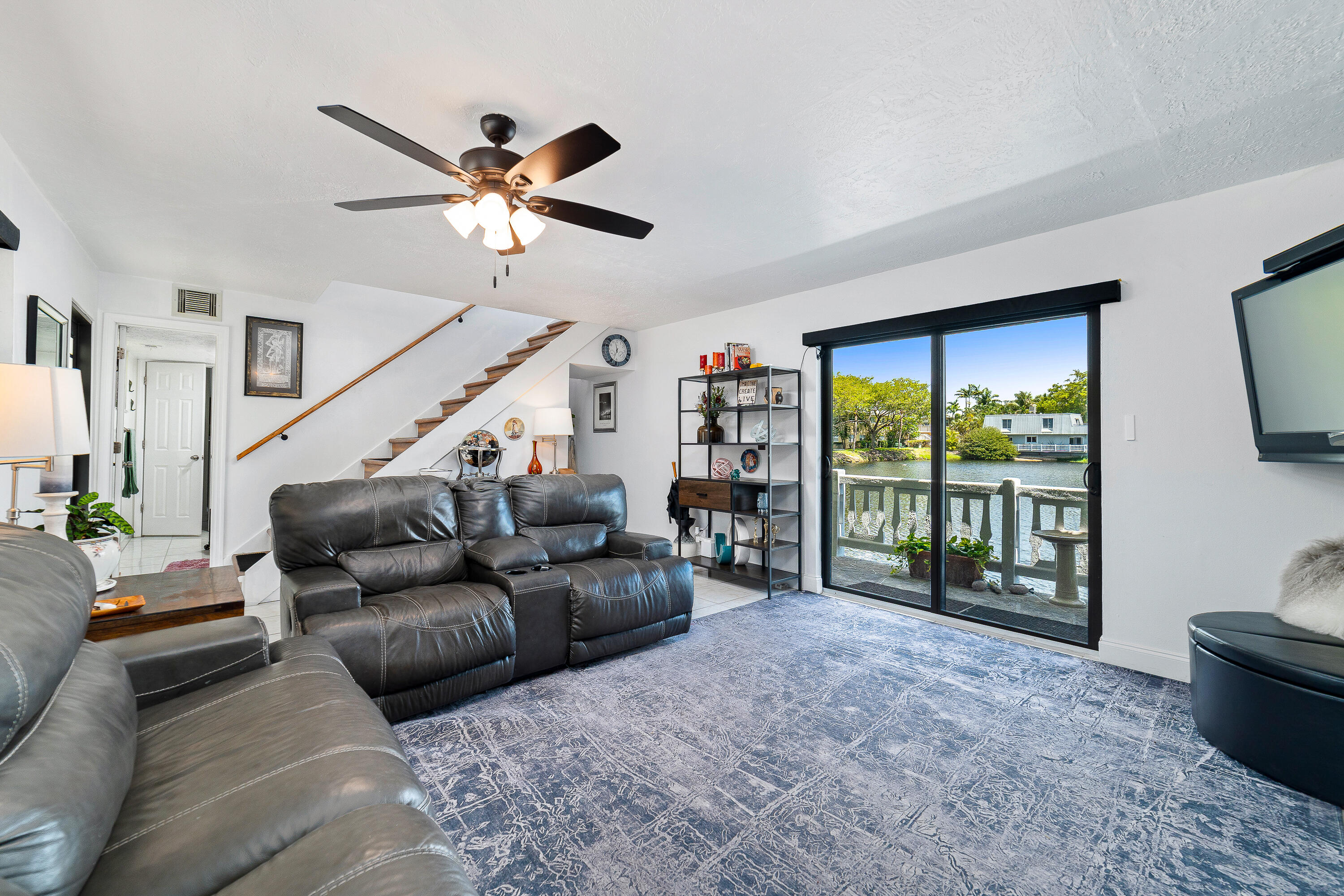KIMBERLY LAKE VILLAS - Residential