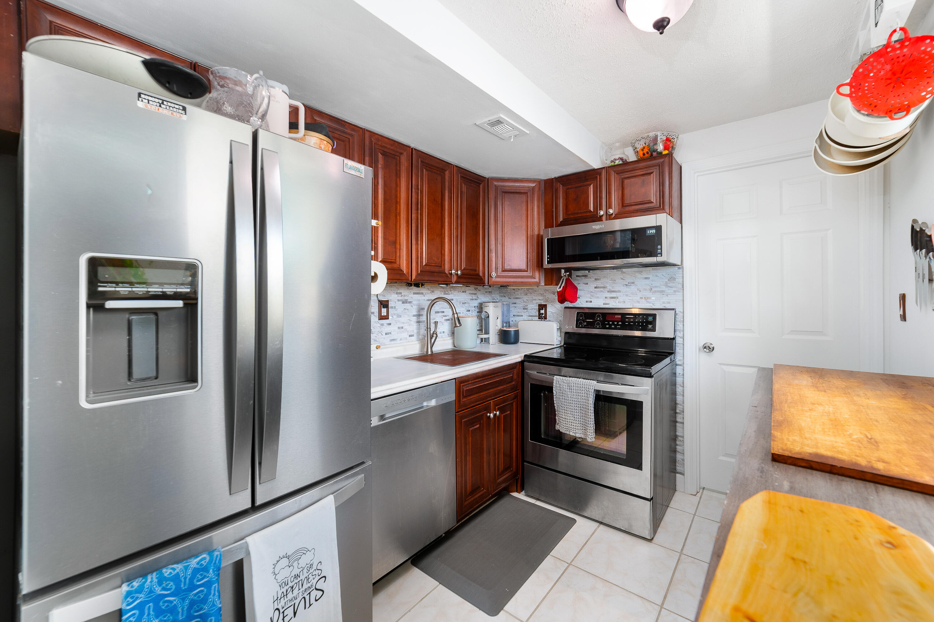 KIMBERLY LAKE VILLAS - Residential